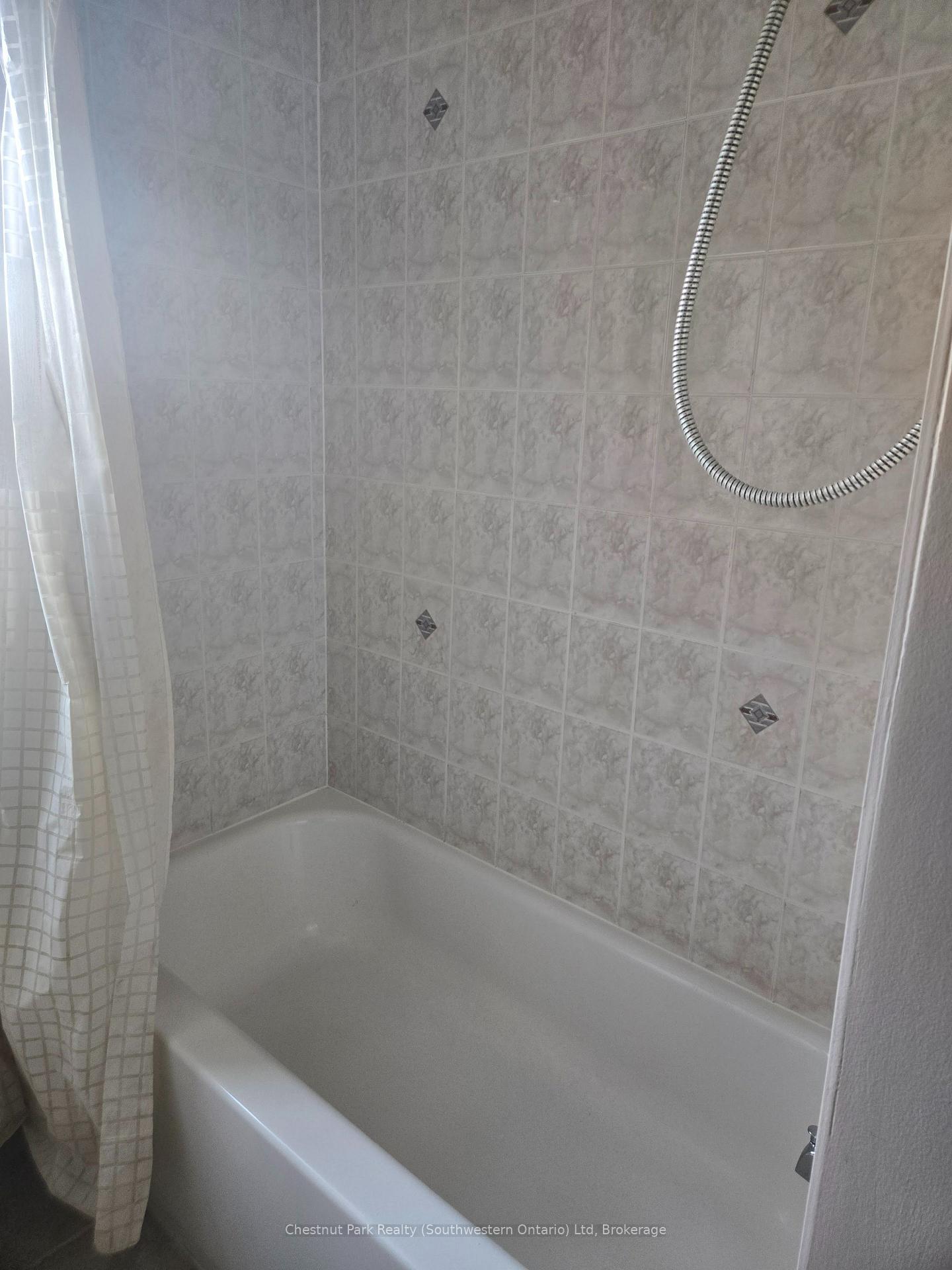 Photo 14 of 147 Baggs Crescent, Cambridge, Fiddlesticks — HOMEH