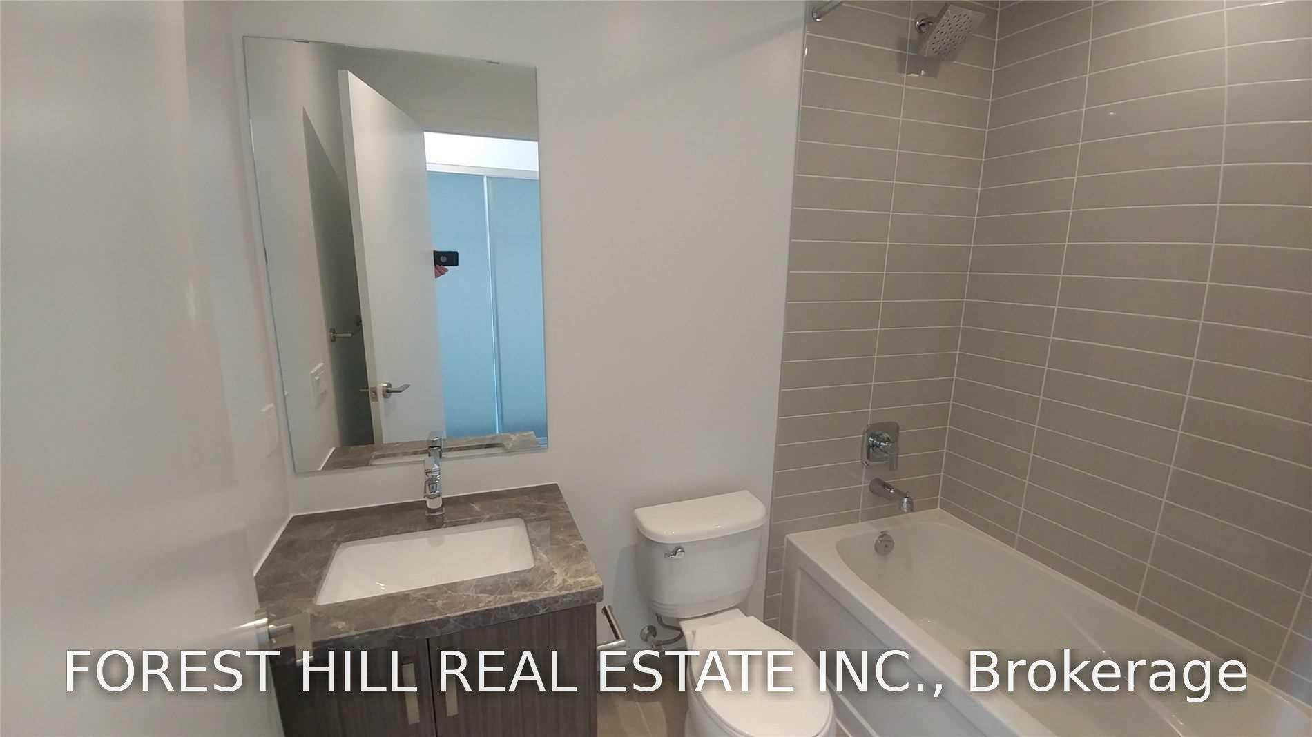 Photo 7 of Unit 809, 501 St Clair Avenue W, Toronto, Casa Loma — HOMEH