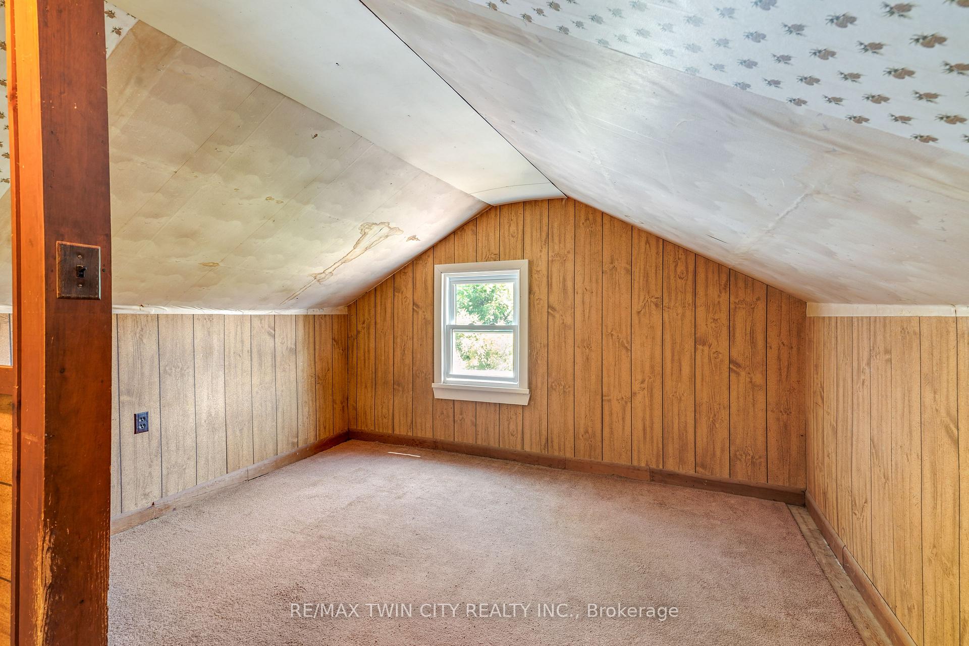 Photo 18 of 45 Wellington Street, Brant, Paris — HOMEH