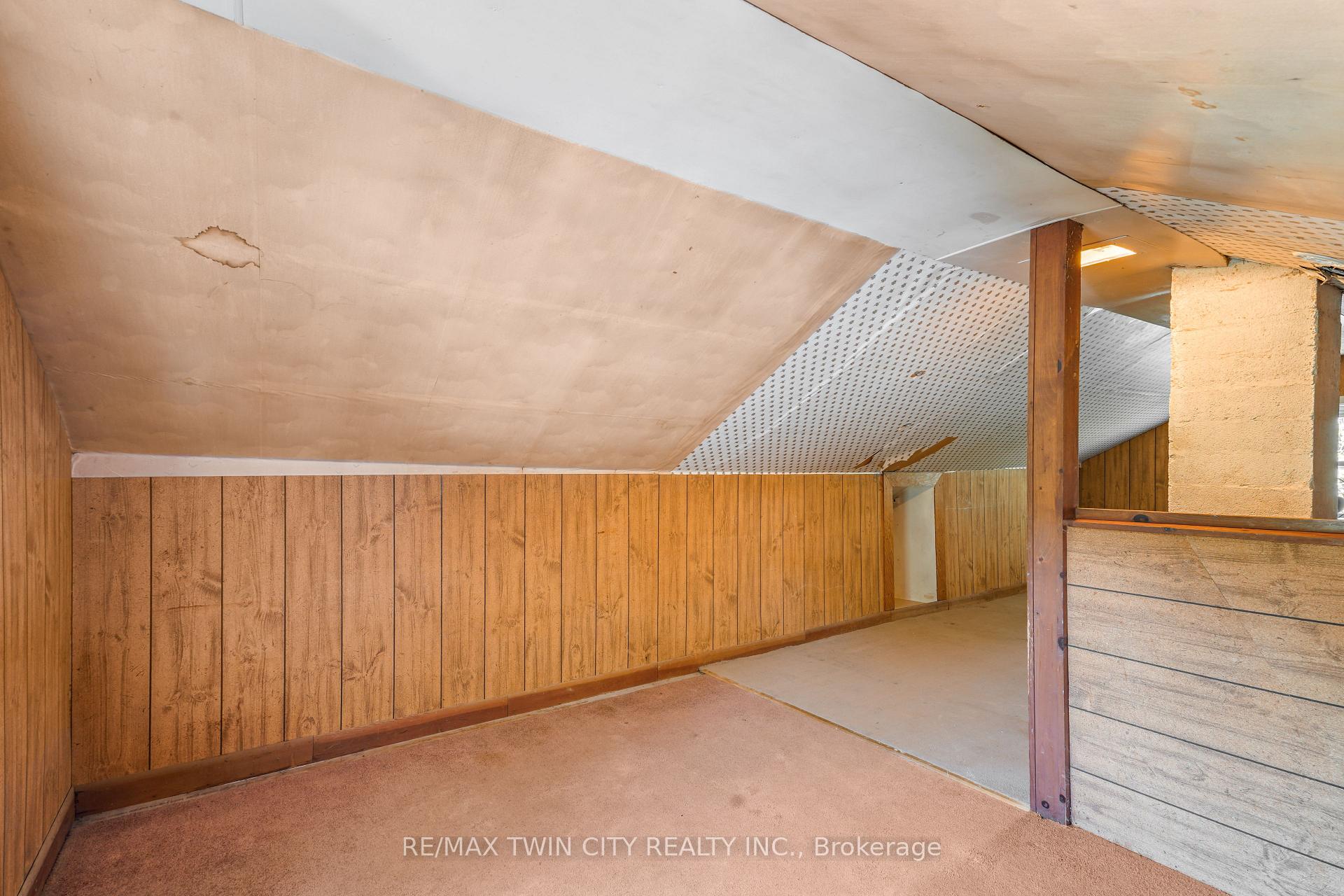 Photo 19 of 45 Wellington Street, Brant, Paris — HOMEH