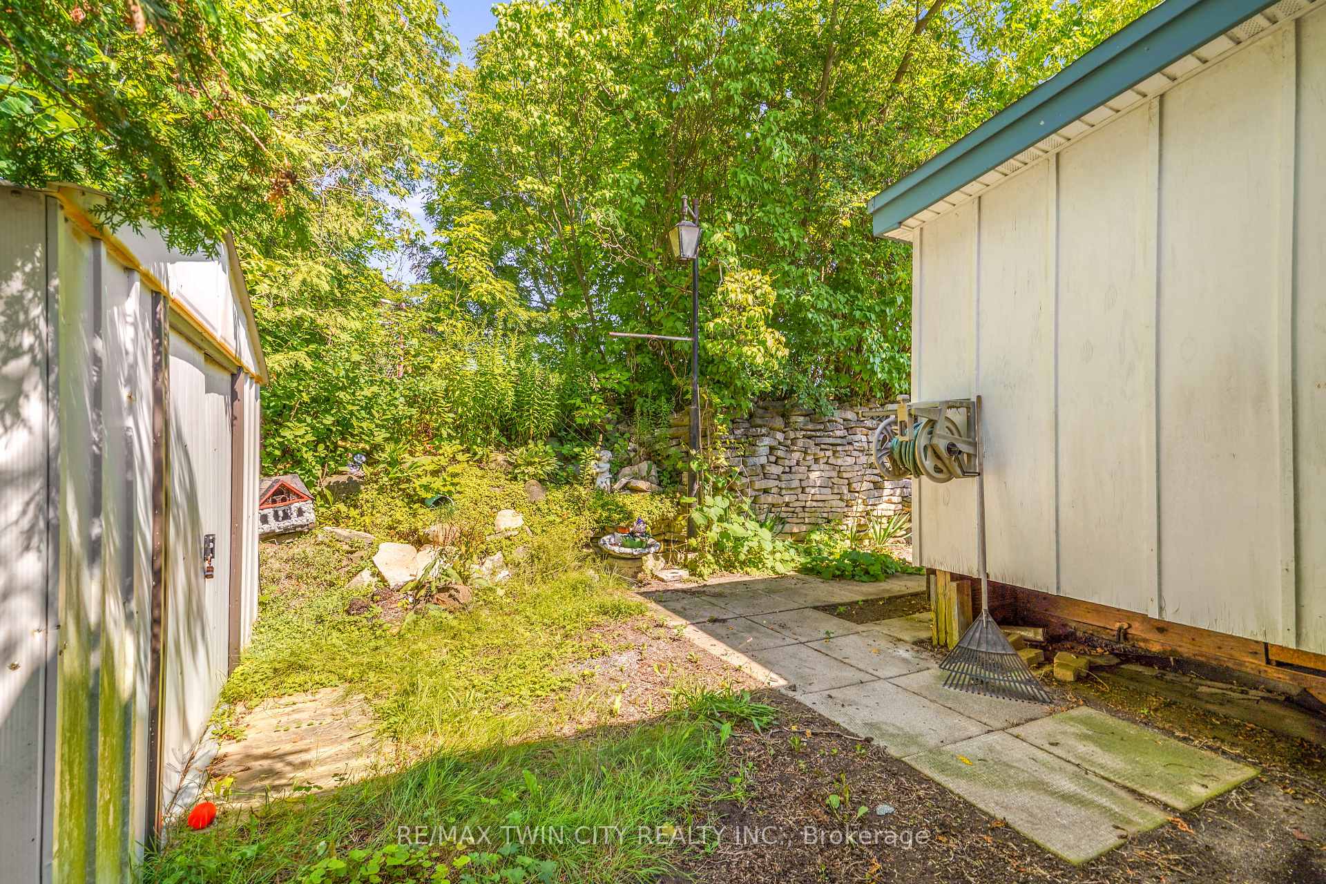 Photo 34 of 45 Wellington Street, Brant, Paris — HOMEH