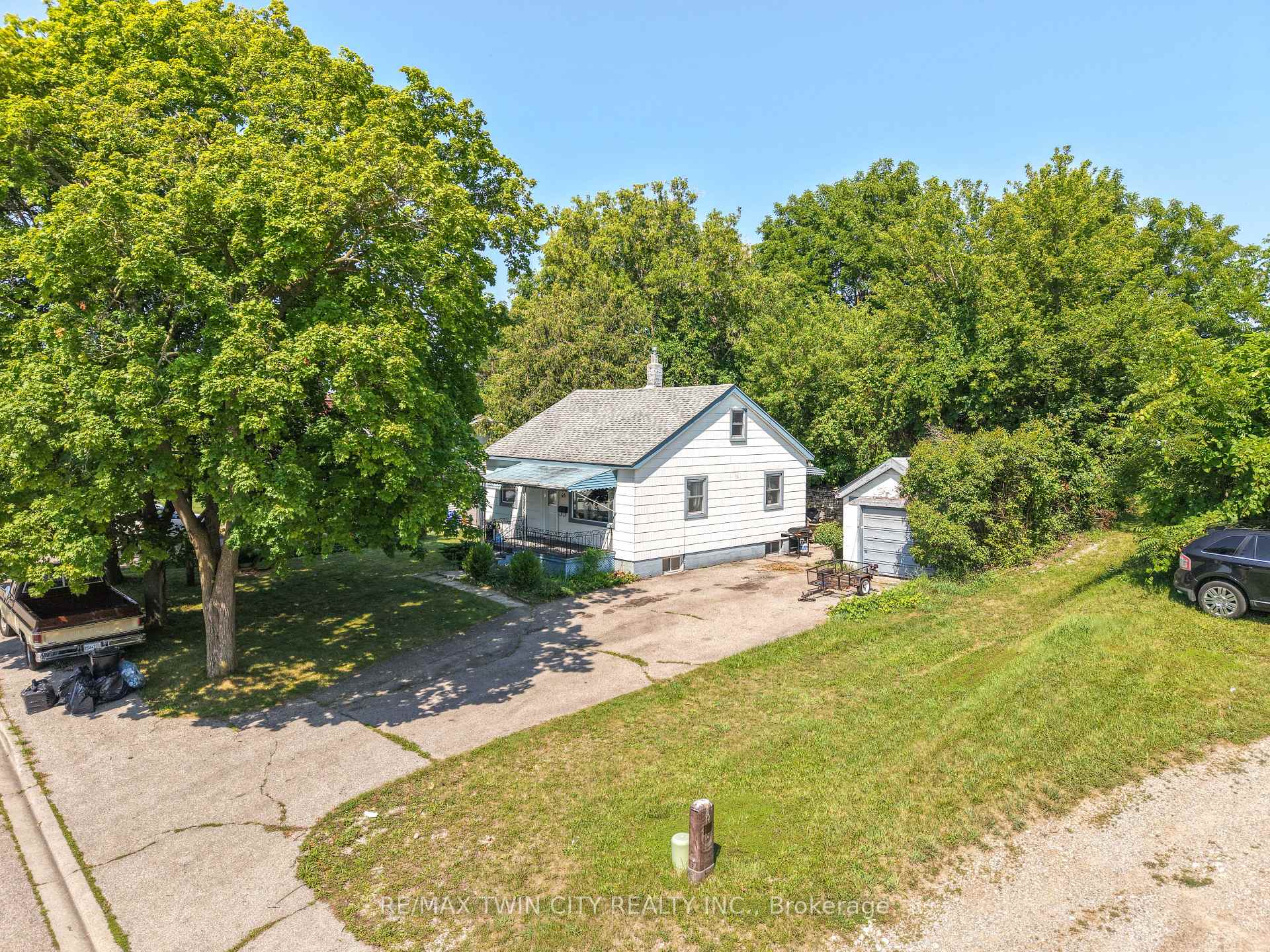 Photo 38 of 45 Wellington Street, Brant, Paris — HOMEH