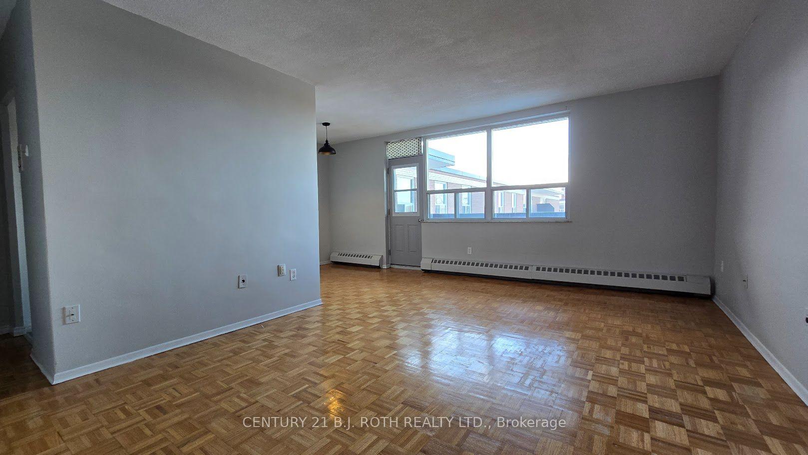 Photo 2 of Unit 401, 98 Holgate Street, Barrie, Allandale — HOMEH