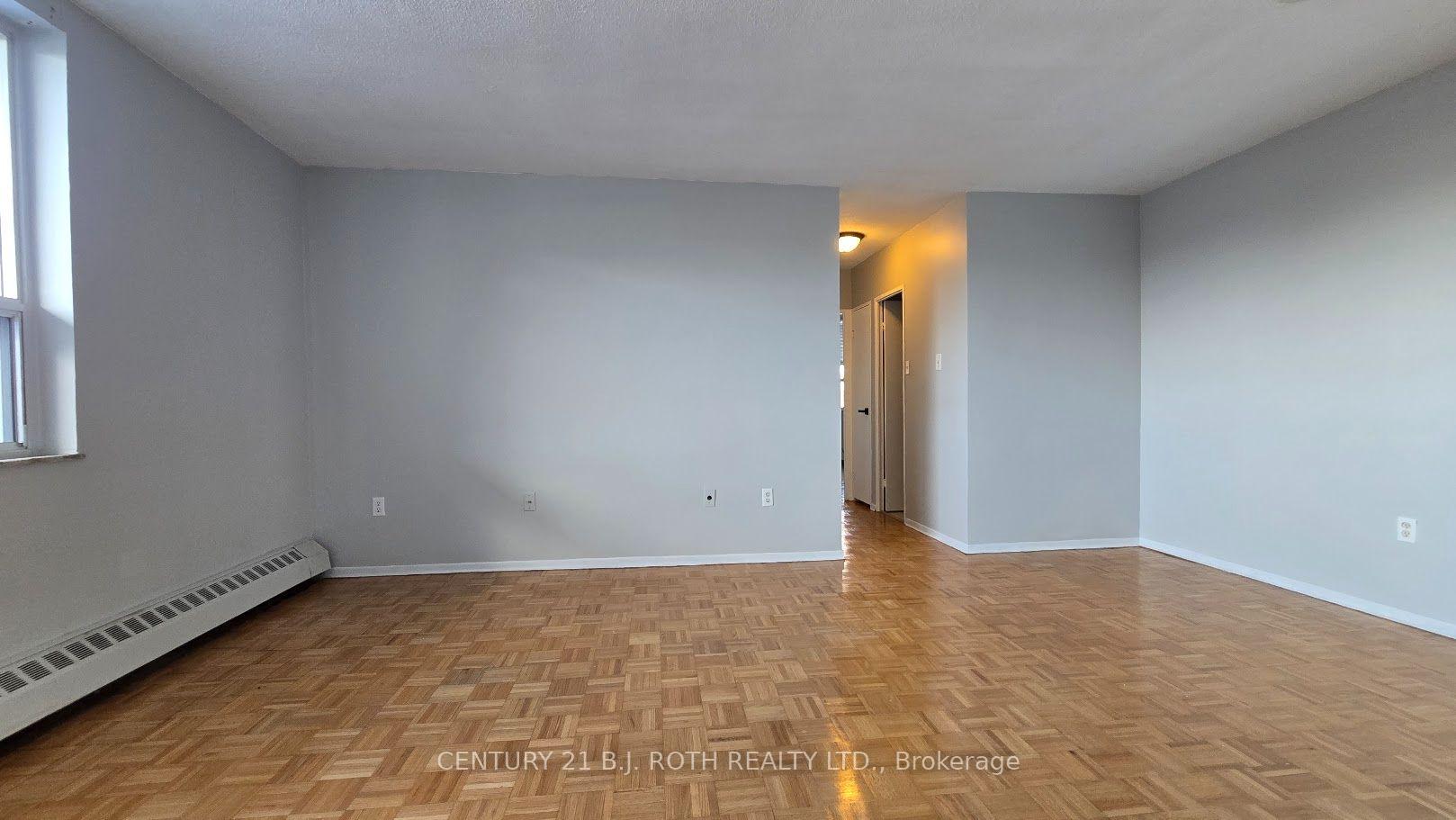 Photo 5 of Unit 401, 98 Holgate Street, Barrie, Allandale — HOMEH