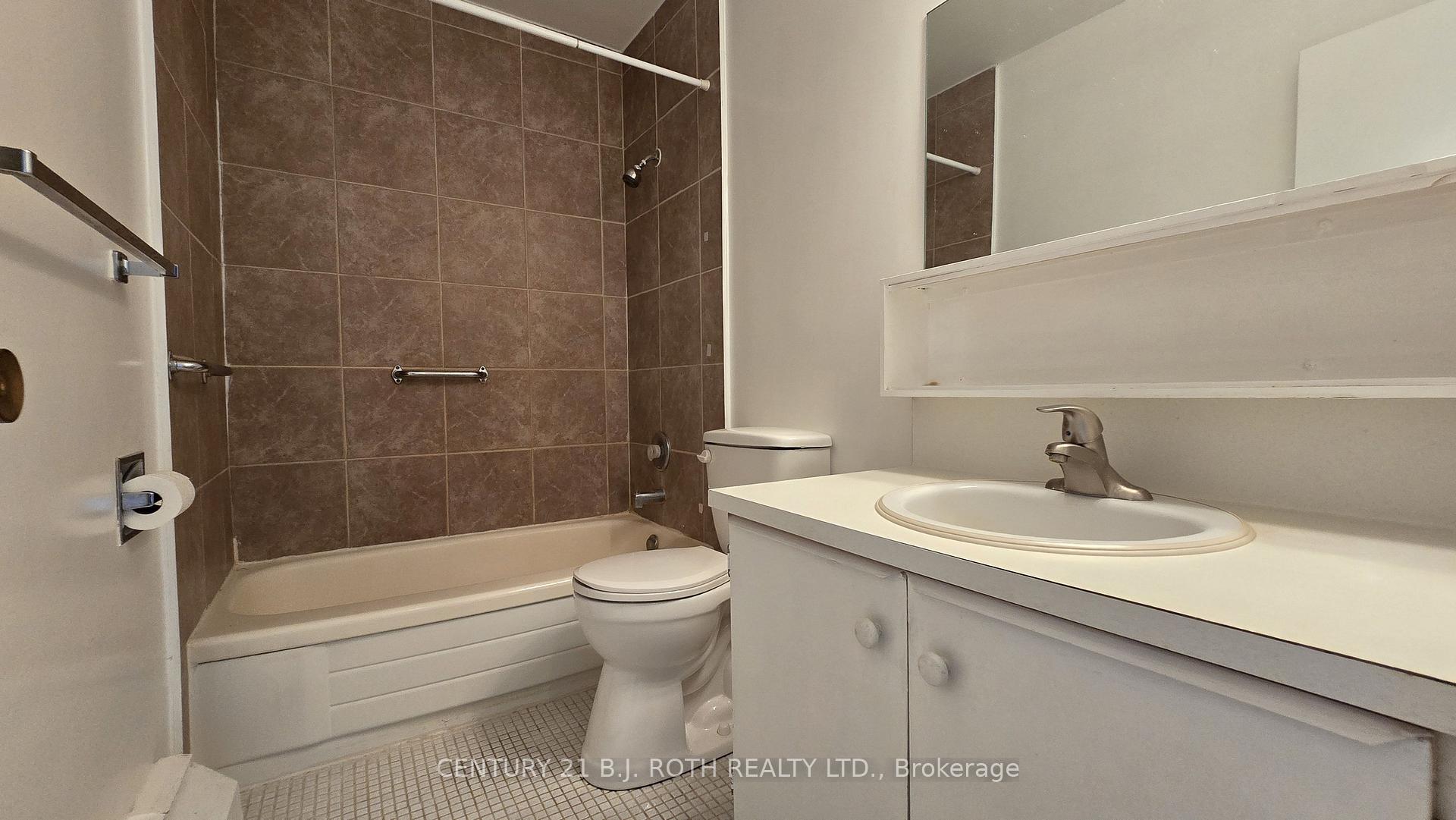 Photo 11 of Unit 401, 98 Holgate Street, Barrie, Allandale — HOMEH