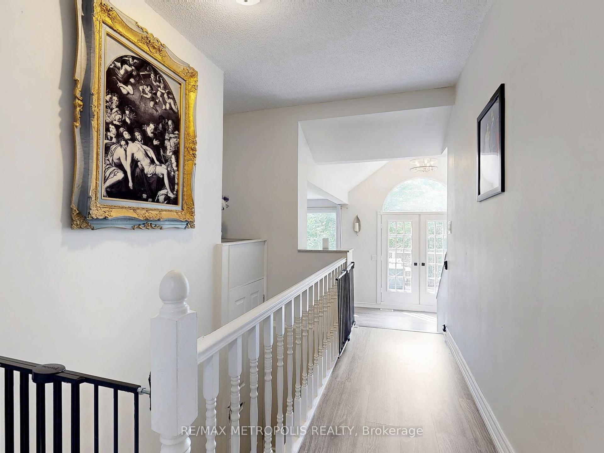 Photo 19 of 1000 Elgin Street, Newmarket, Huron Heights-Leslie Valley — HOMEH