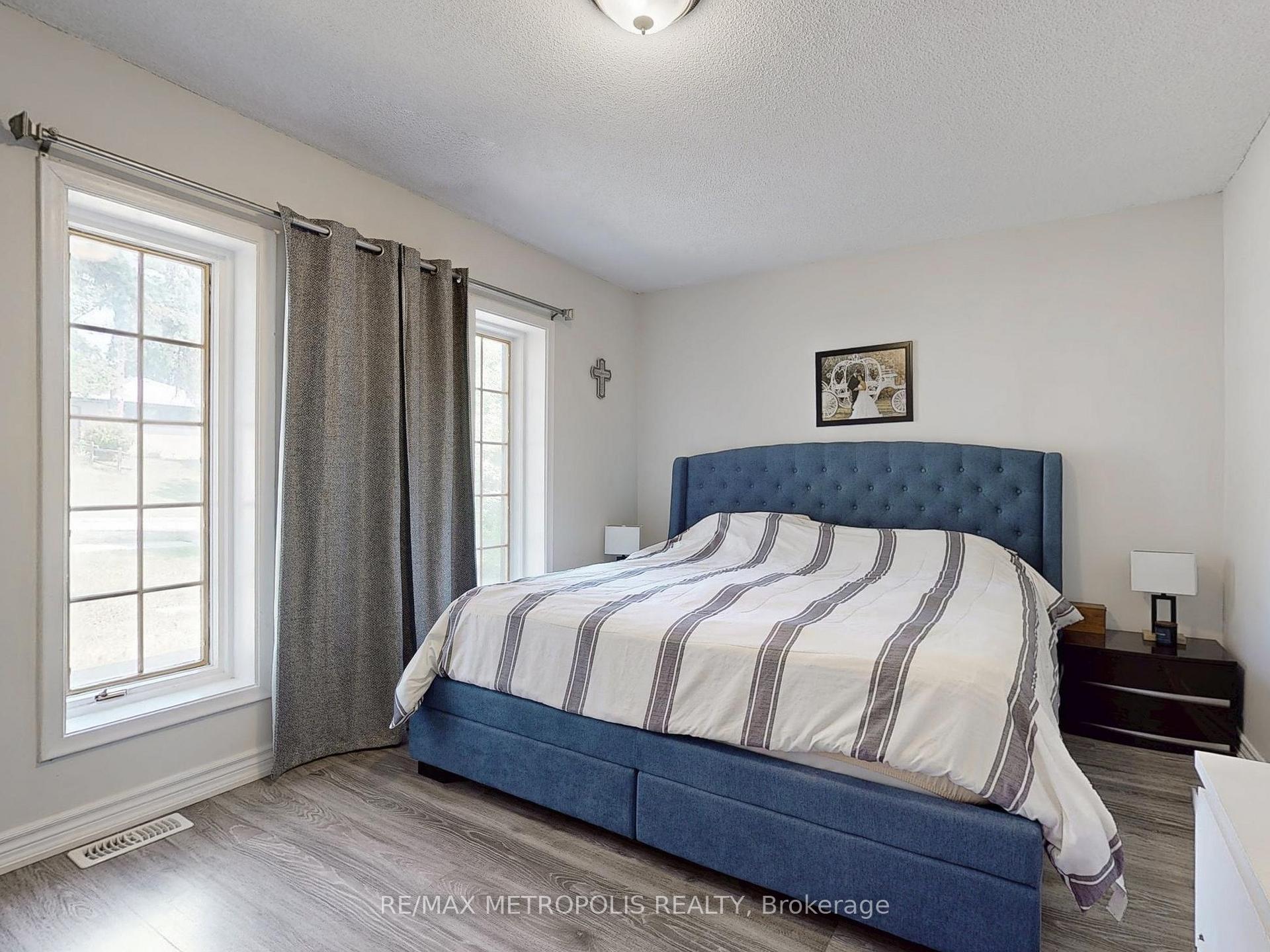 Photo 20 of 1000 Elgin Street, Newmarket, Huron Heights-Leslie Valley — HOMEH