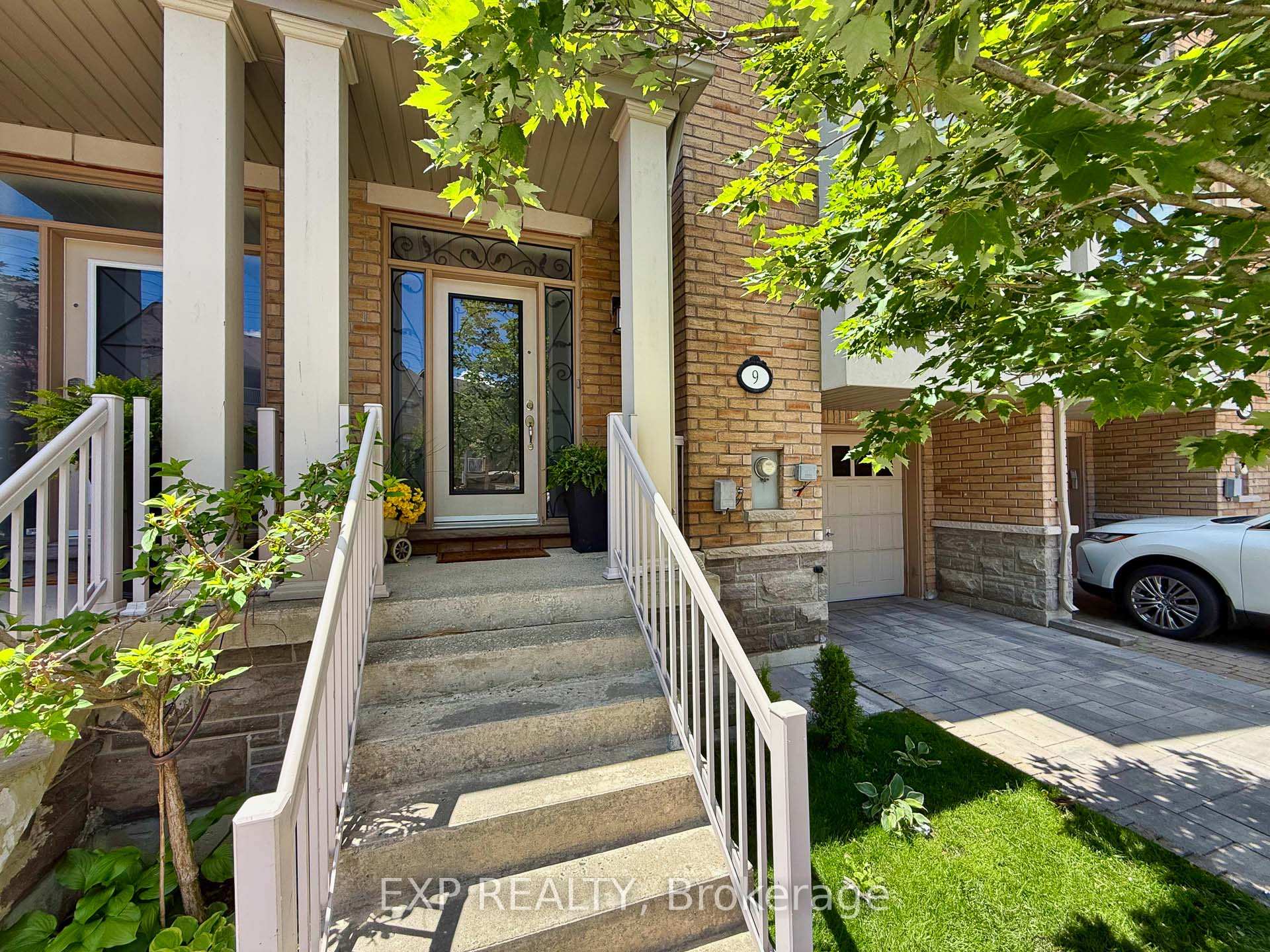 Photo 5 of Unit 9, 8900 Bathurst Street, Vaughan, Patterson — HOMEH