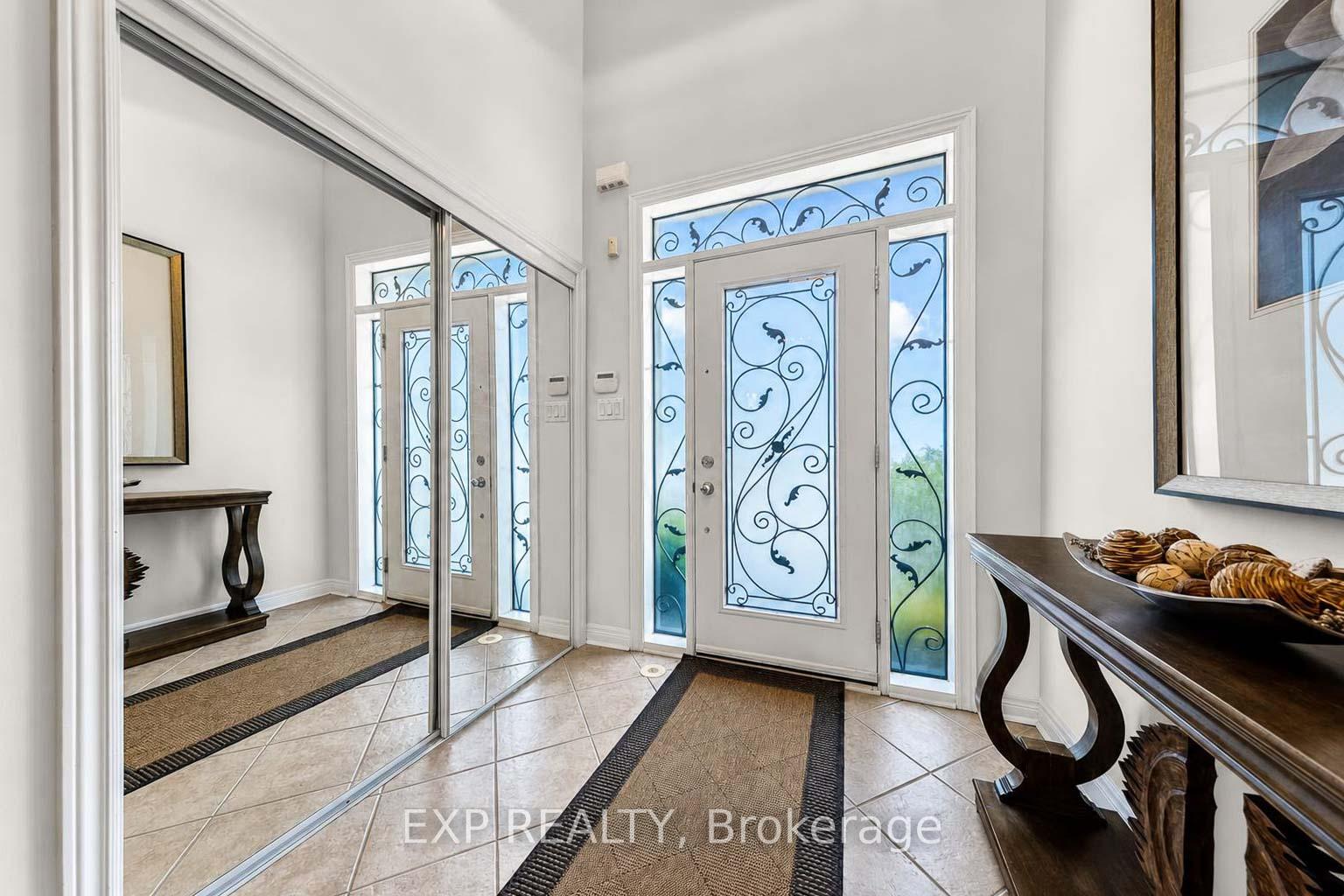 Photo 6 of Unit 9, 8900 Bathurst Street, Vaughan, Patterson — HOMEH