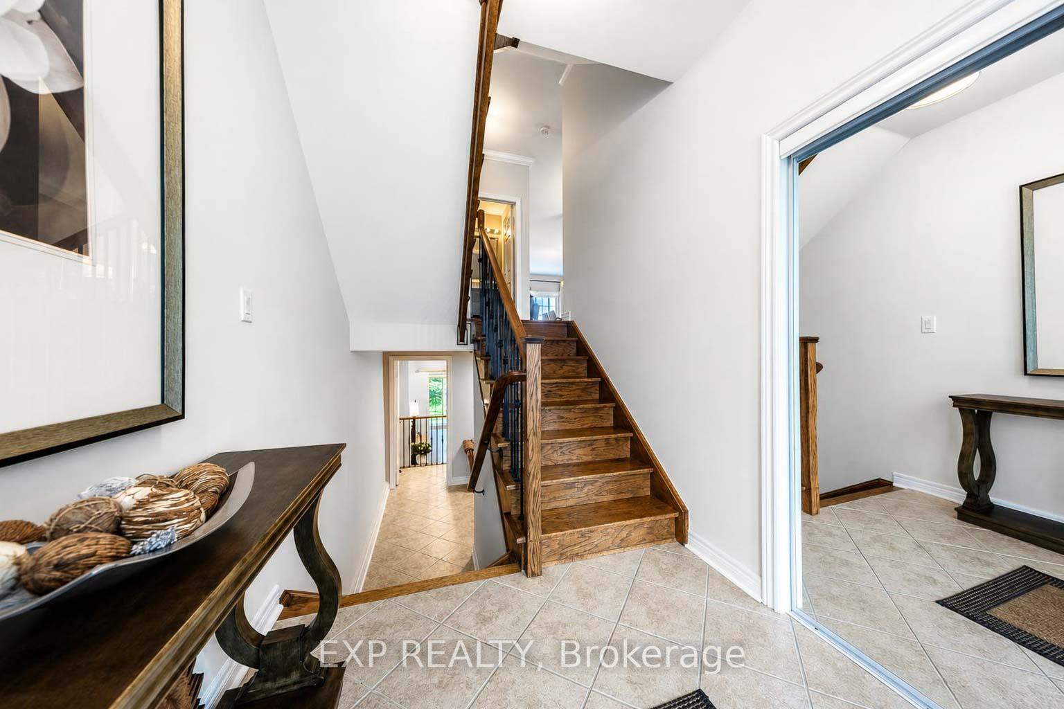 Photo 7 of Unit 9, 8900 Bathurst Street, Vaughan, Patterson — HOMEH
