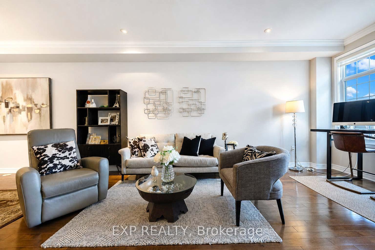 Photo 10 of Unit 9, 8900 Bathurst Street, Vaughan, Patterson — HOMEH
