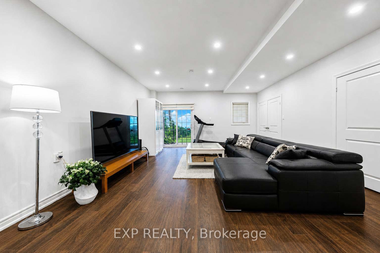 Photo 34 of Unit 9, 8900 Bathurst Street, Vaughan, Patterson — HOMEH
