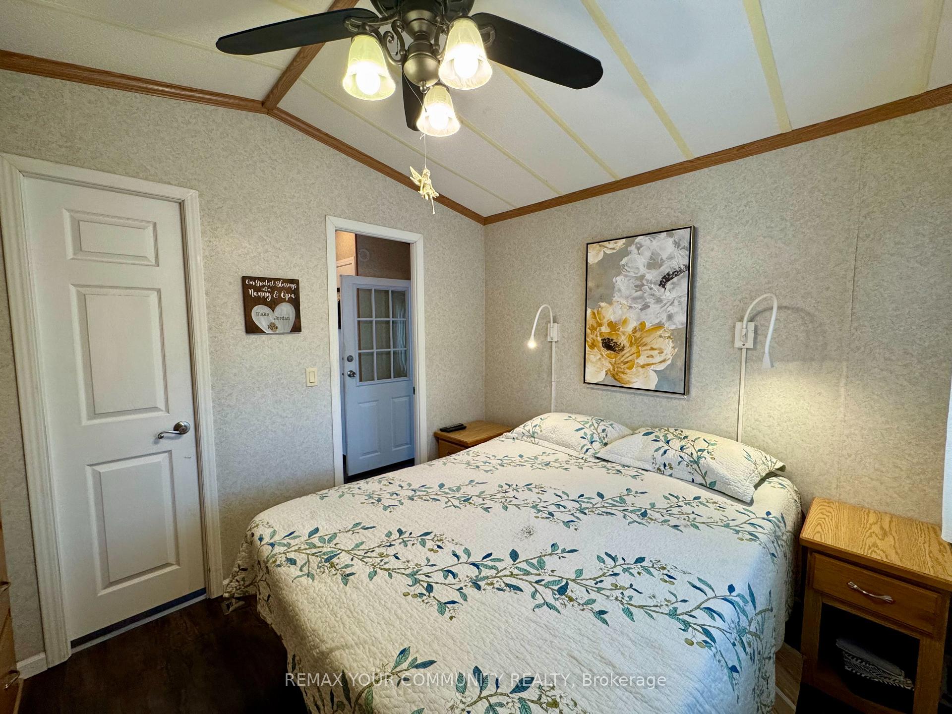 Photo 7 of Unit 323, 285 Crydermans Side Road, Georgina, Baldwin — HOMEH