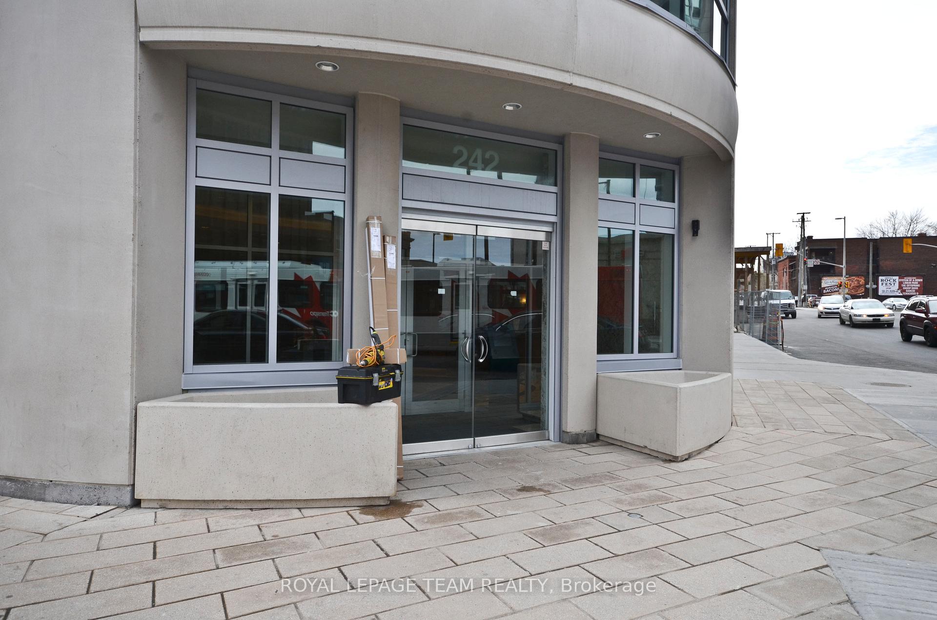 Photo 2 of Unit 404, 242 Rideau Street, Ottawa, Sandy Hill — HOMEH