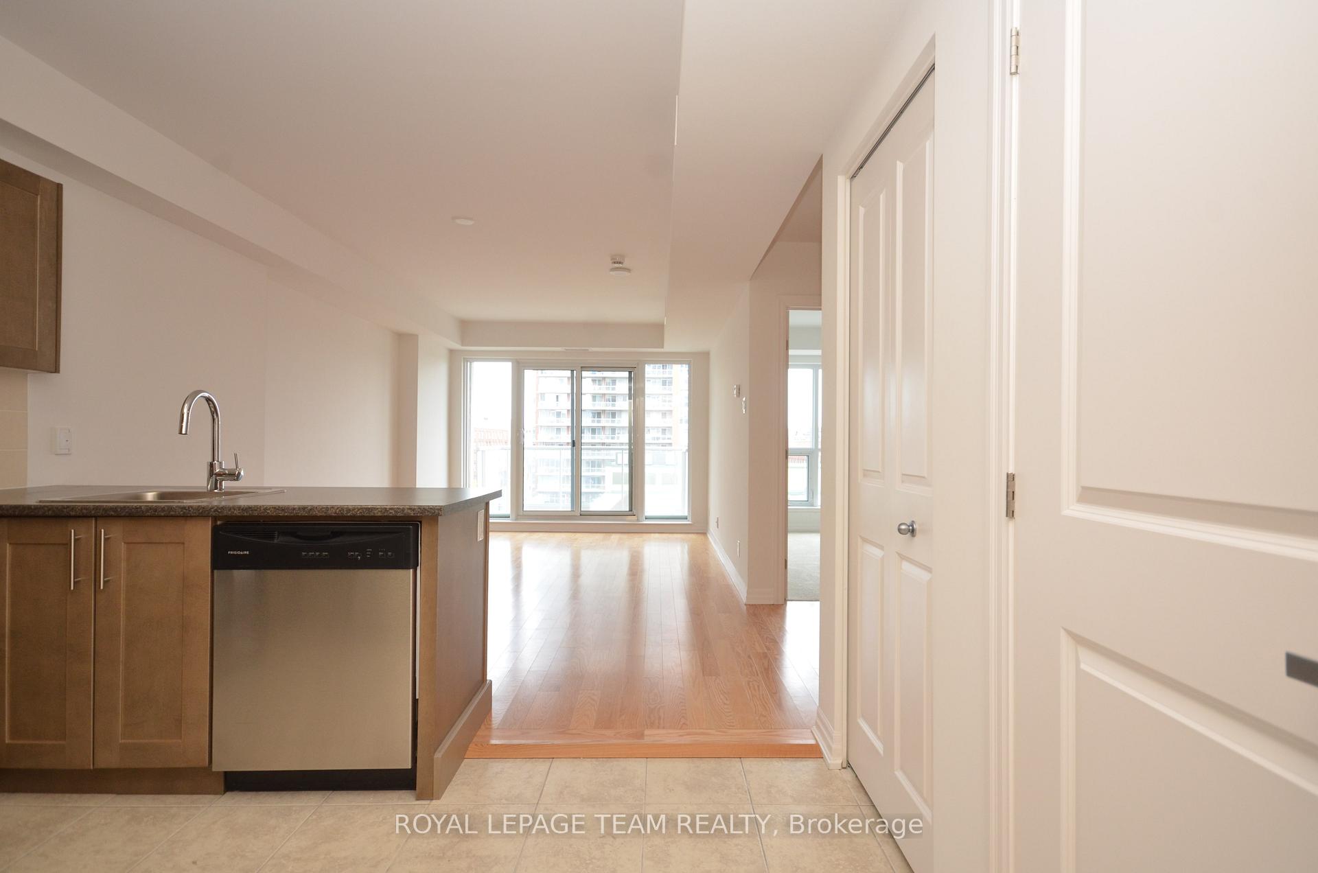 Photo 5 of Unit 404, 242 Rideau Street, Ottawa, Sandy Hill — HOMEH