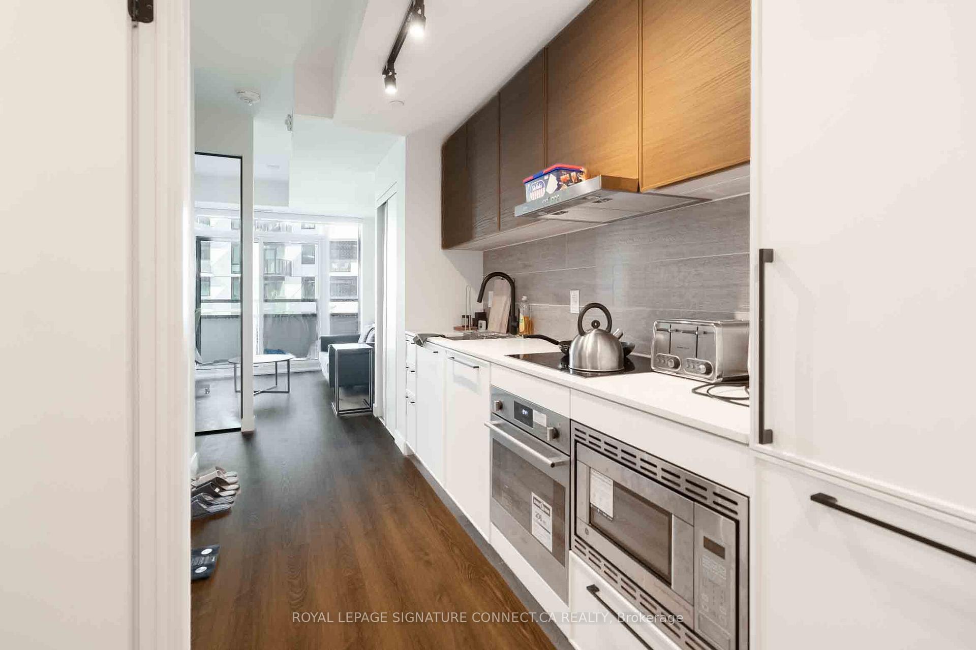 Photo 4 of Unit 503, 1050 Eastern Avenue, Toronto, Greenwood-Coxwell — HOMEH