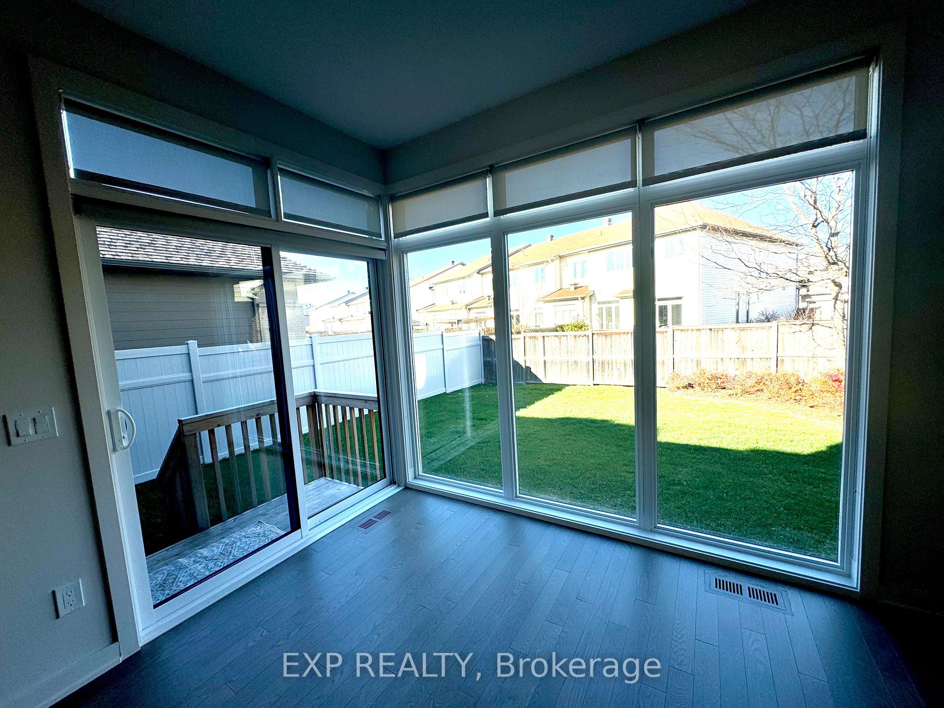 Photo 8 of 622 Summerhill Street, Ottawa, Riverside South/Gloucester Glen — HOMEH