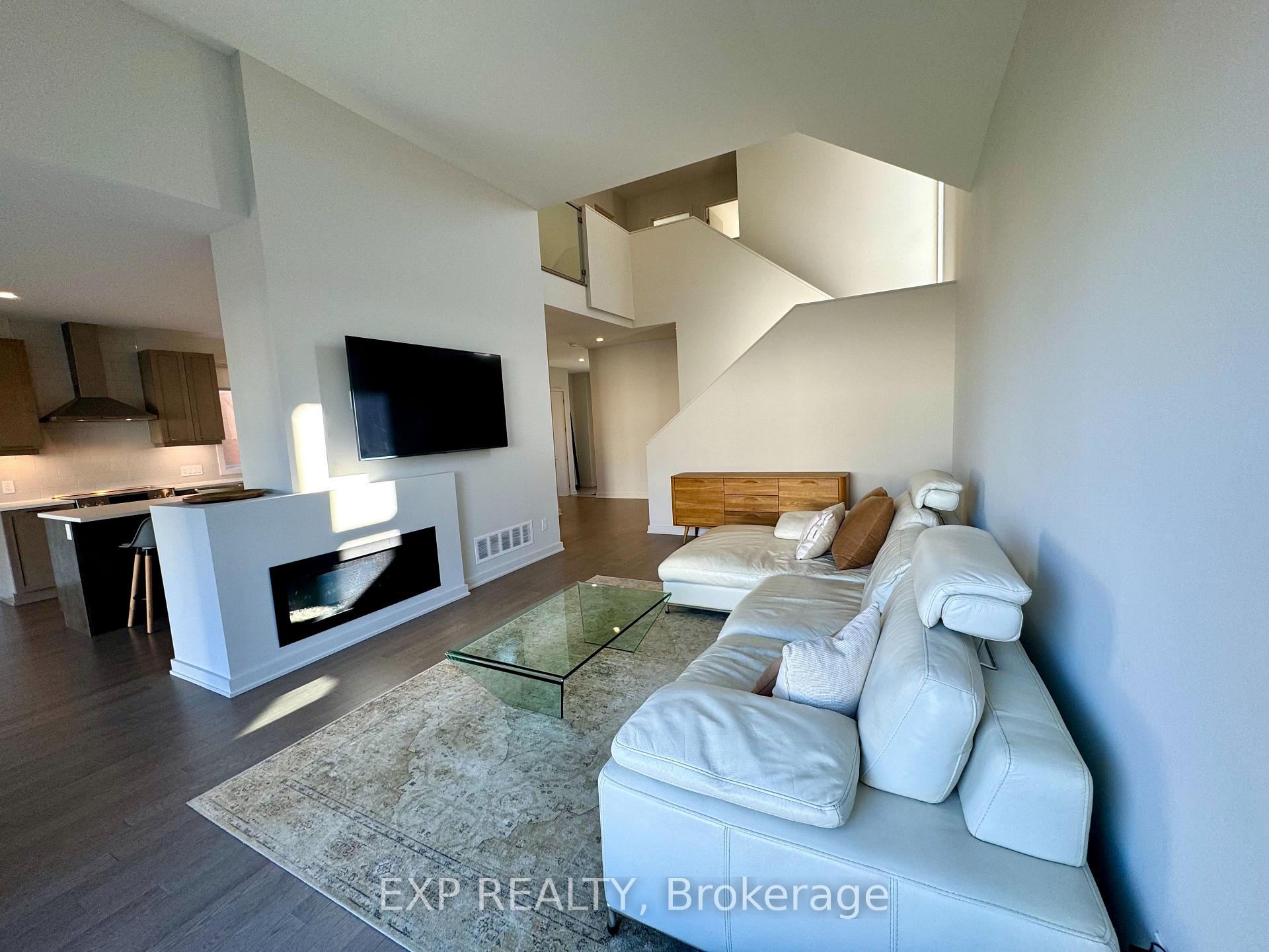 Photo 10 of 622 Summerhill Street, Ottawa, Riverside South/Gloucester Glen — HOMEH