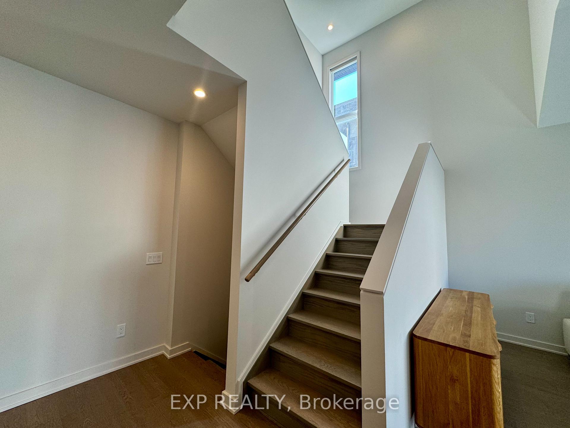 Photo 13 of 622 Summerhill Street, Ottawa, Riverside South/Gloucester Glen — HOMEH