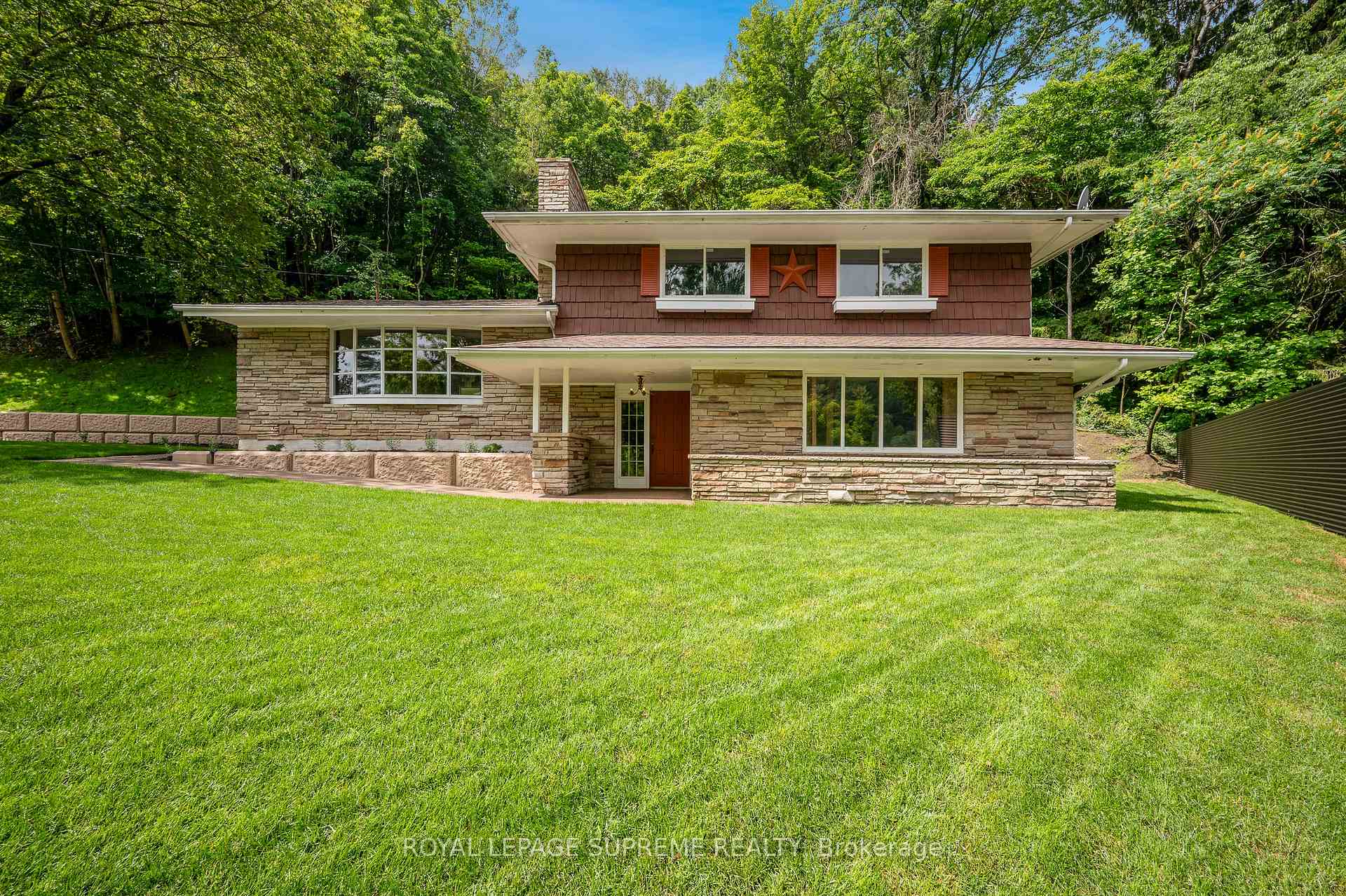 Photo of 2035 Hollow Road