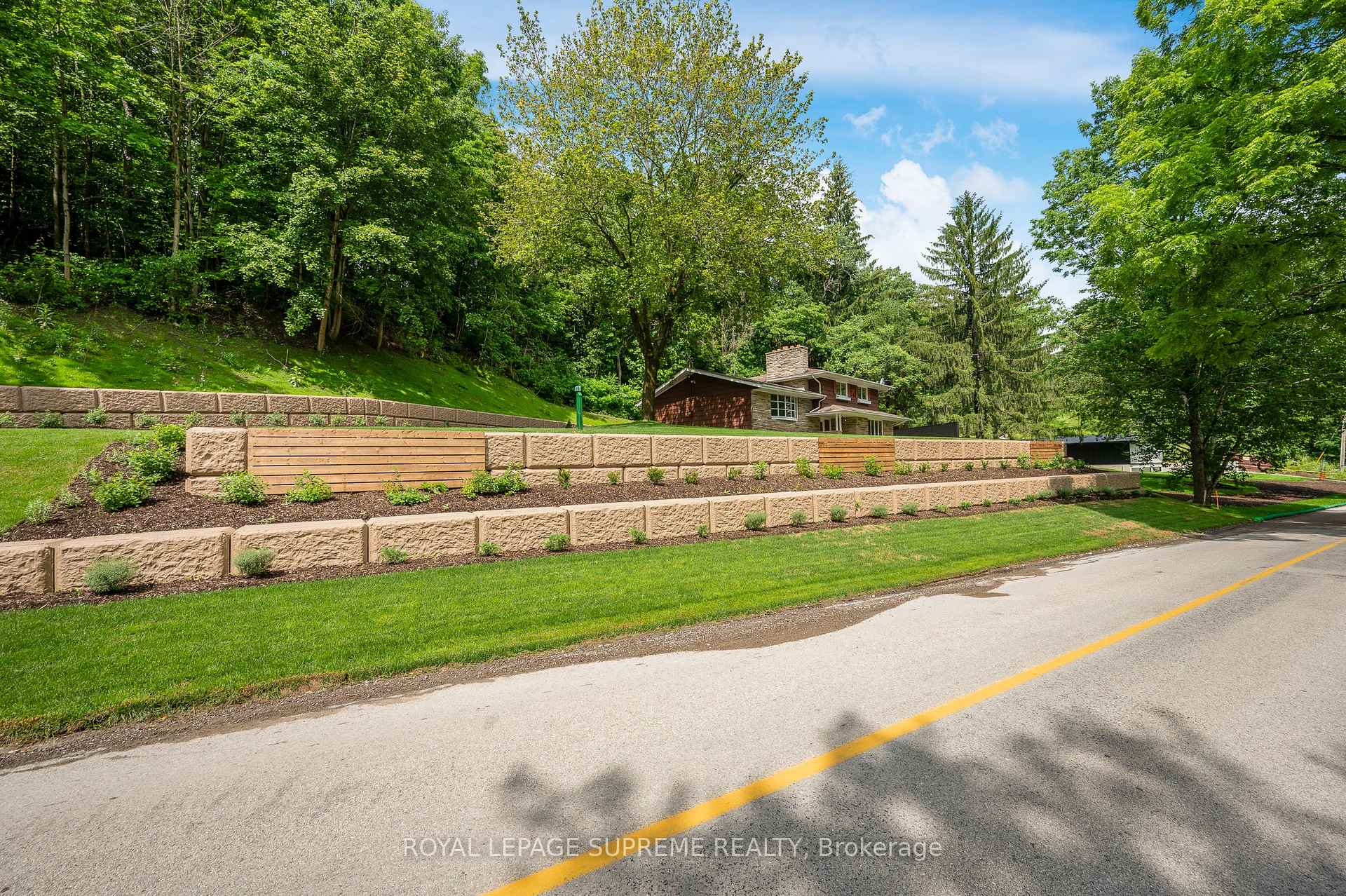 Photo 4 of 2035 Hollow Road, Thorold, Cataract Road — HOMEH