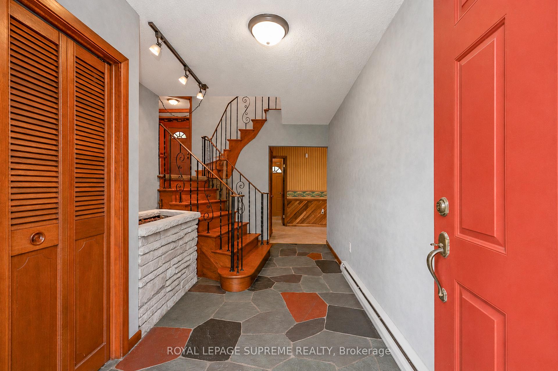 Photo 10 of 2035 Hollow Road, Thorold, Cataract Road — HOMEH