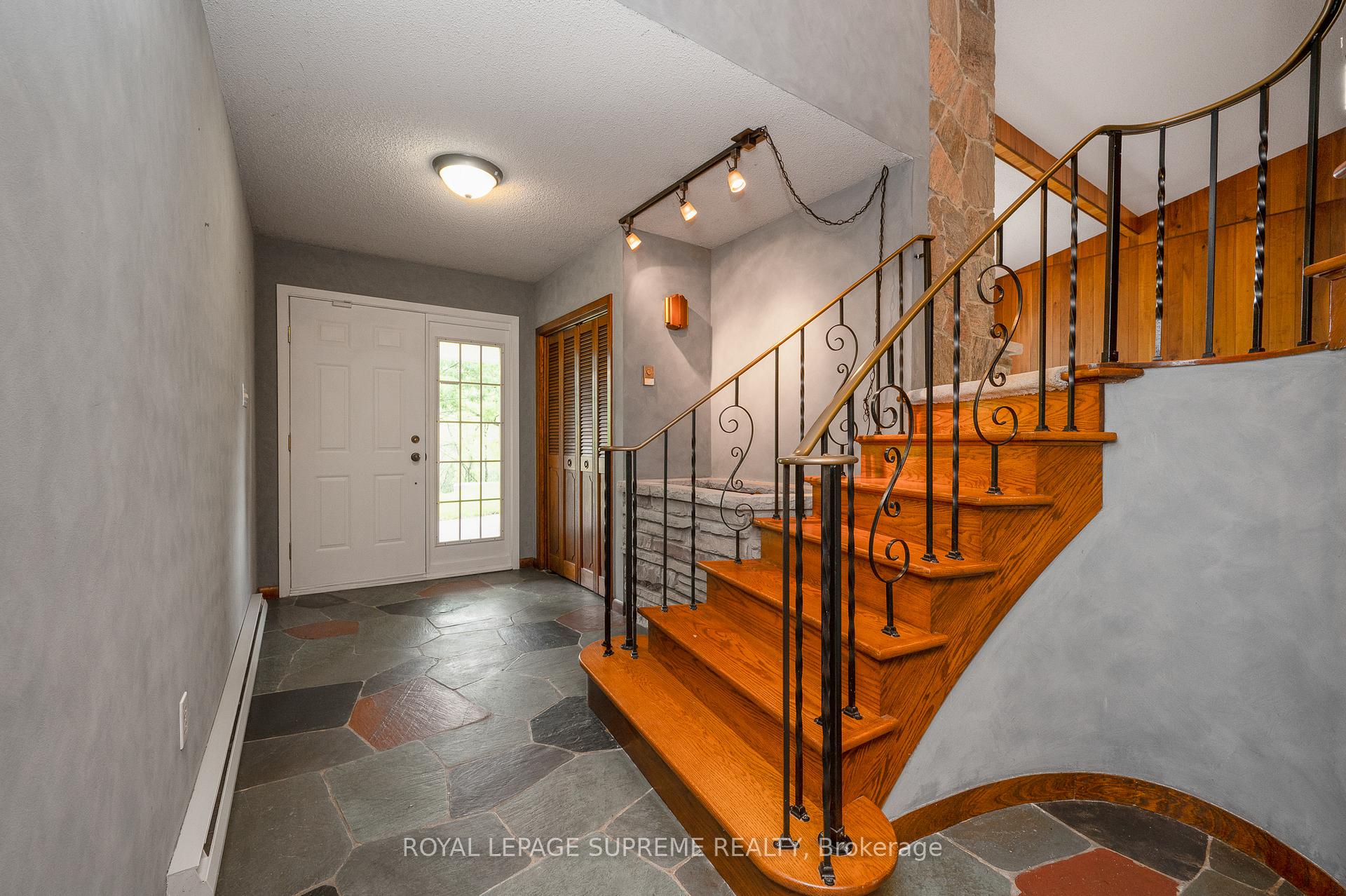 Photo 11 of 2035 Hollow Road, Thorold, Cataract Road — HOMEH