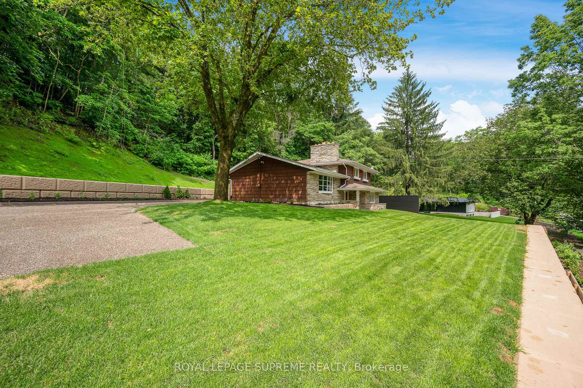 Photo 42 of 2035 Hollow Road, Thorold, Cataract Road — HOMEH