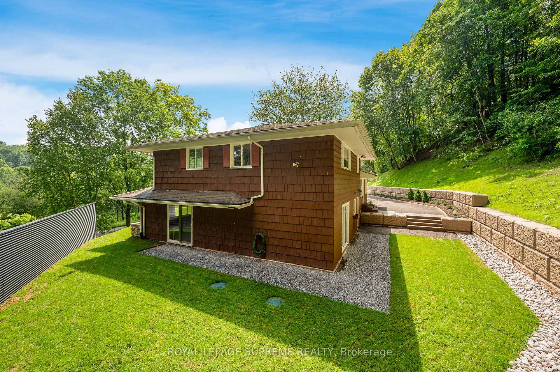 Photo 46 of 2035 Hollow Road, Thorold, Cataract Road — HOMEH