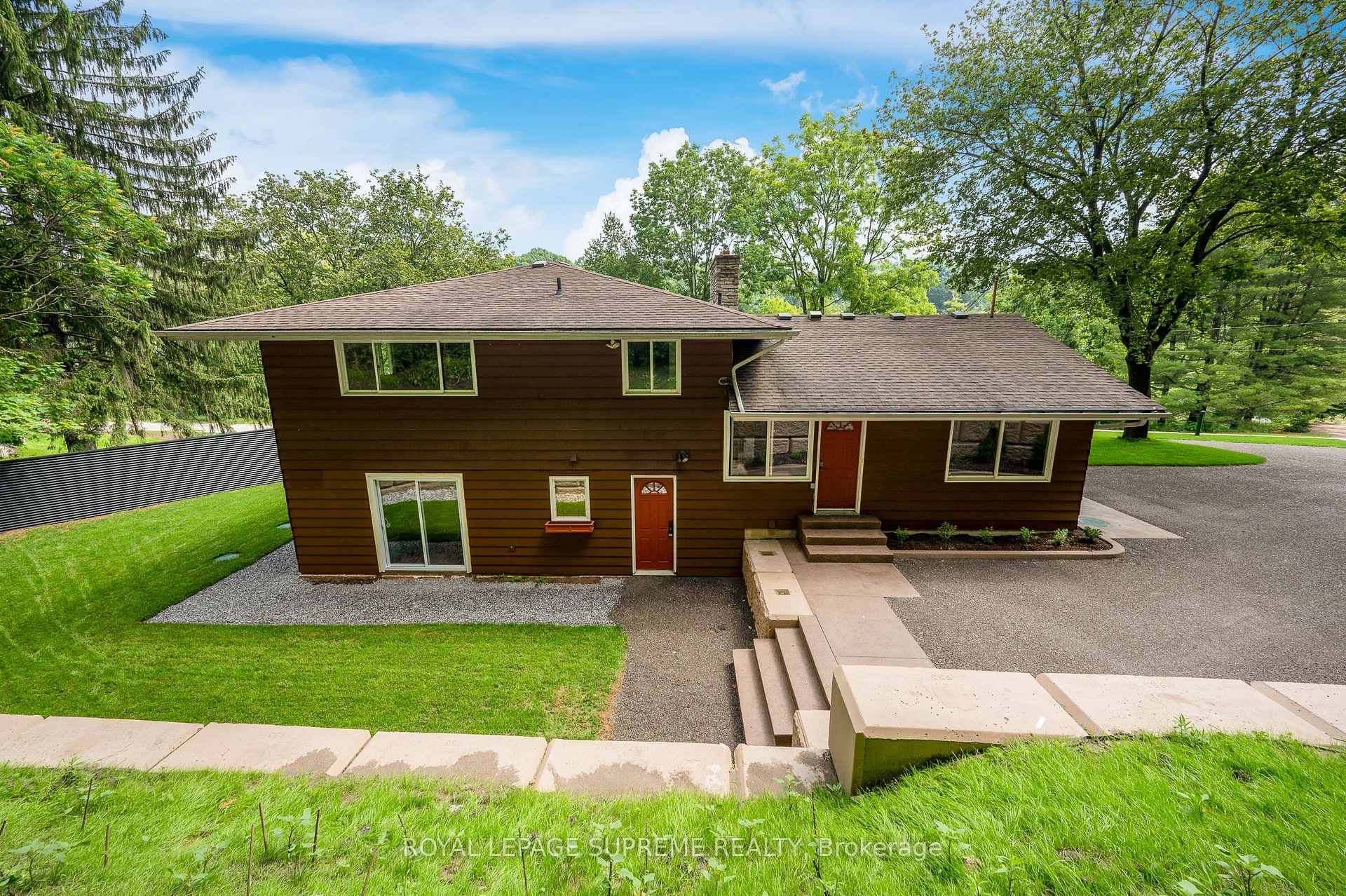 Photo 47 of 2035 Hollow Road, Thorold, Cataract Road — HOMEH