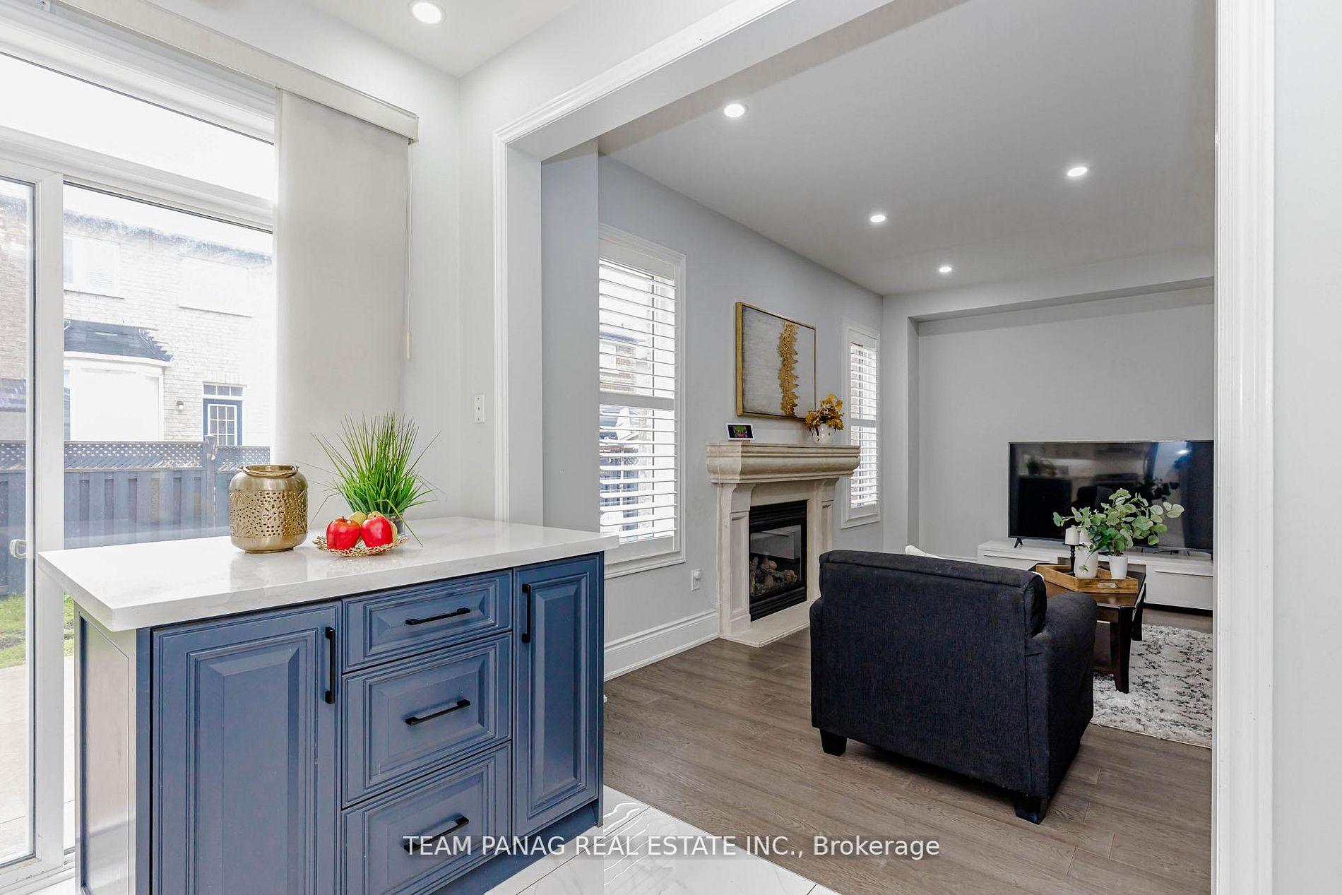Photo 17 of 50 Blazing Star Drive, Brampton, Sandringham-Wellington — HOMEH