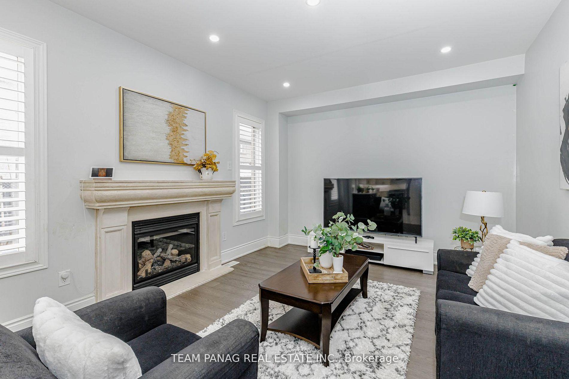 Photo 21 of 50 Blazing Star Drive, Brampton, Sandringham-Wellington — HOMEH