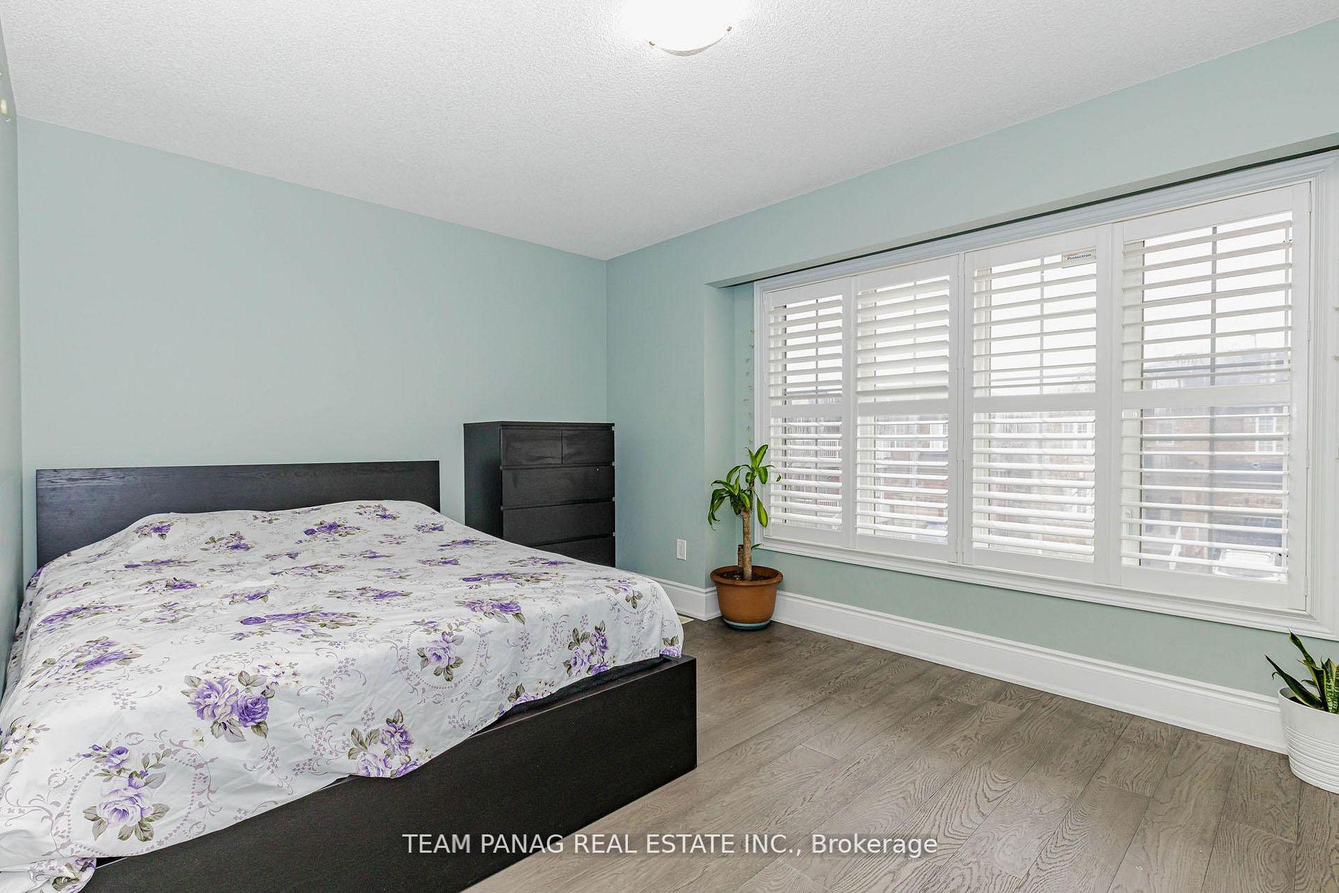 Photo 38 of 50 Blazing Star Drive, Brampton, Sandringham-Wellington — HOMEH