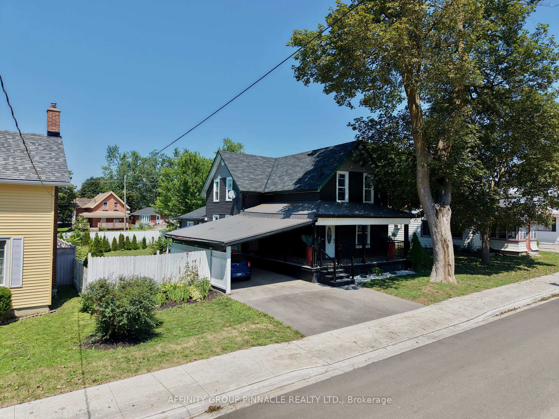 Photo 3 of 68 King Street, Kawartha Lakes, Lindsay — HOMEH