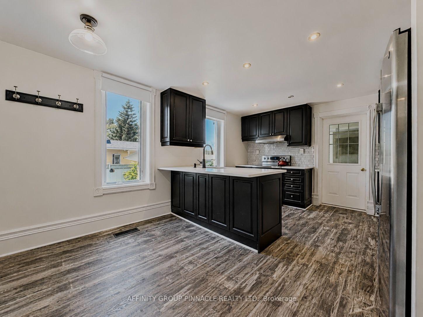 Photo 13 of 68 King Street, Kawartha Lakes, Lindsay — HOMEH