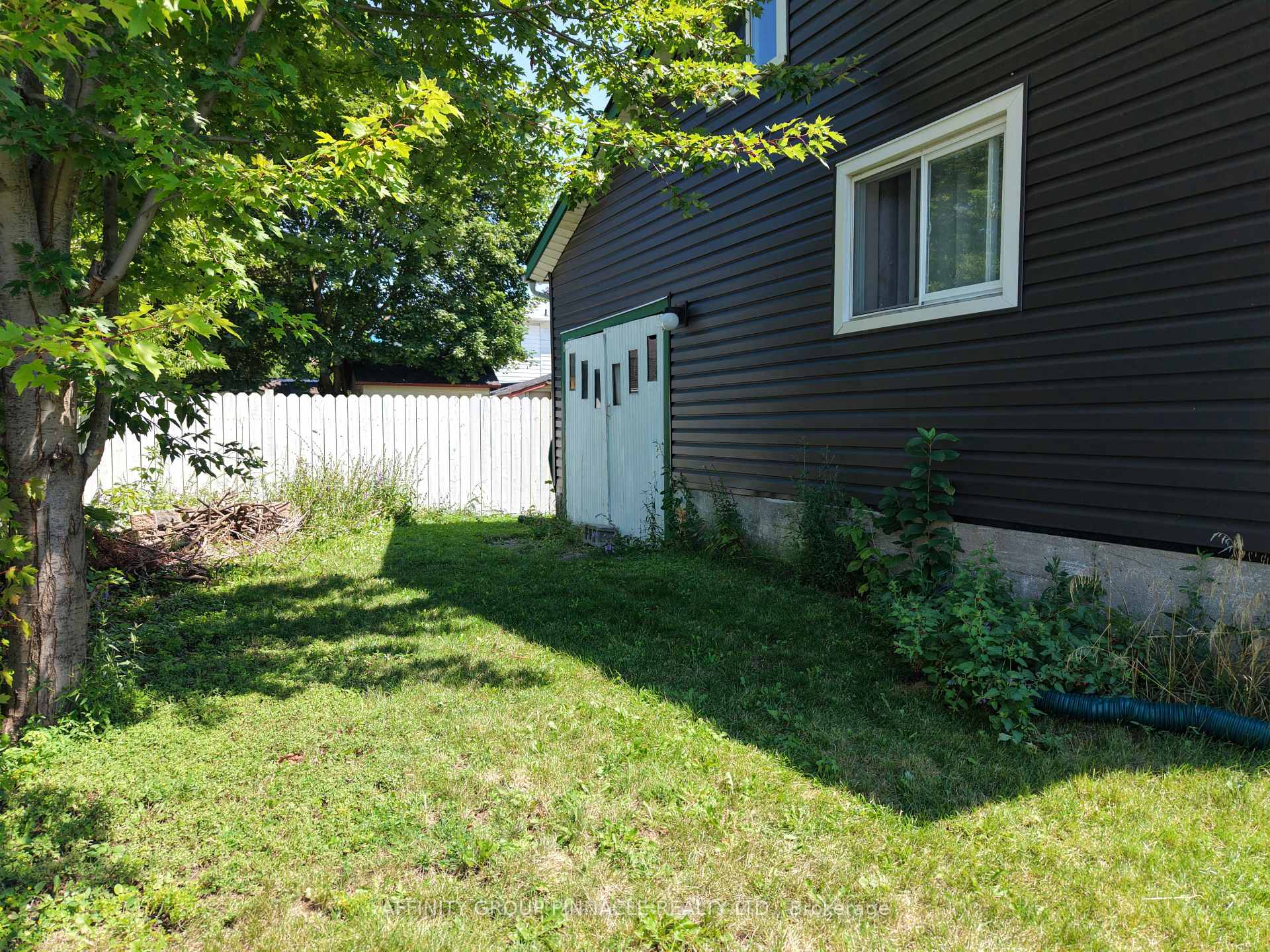 Photo 43 of 68 King Street, Kawartha Lakes, Lindsay — HOMEH