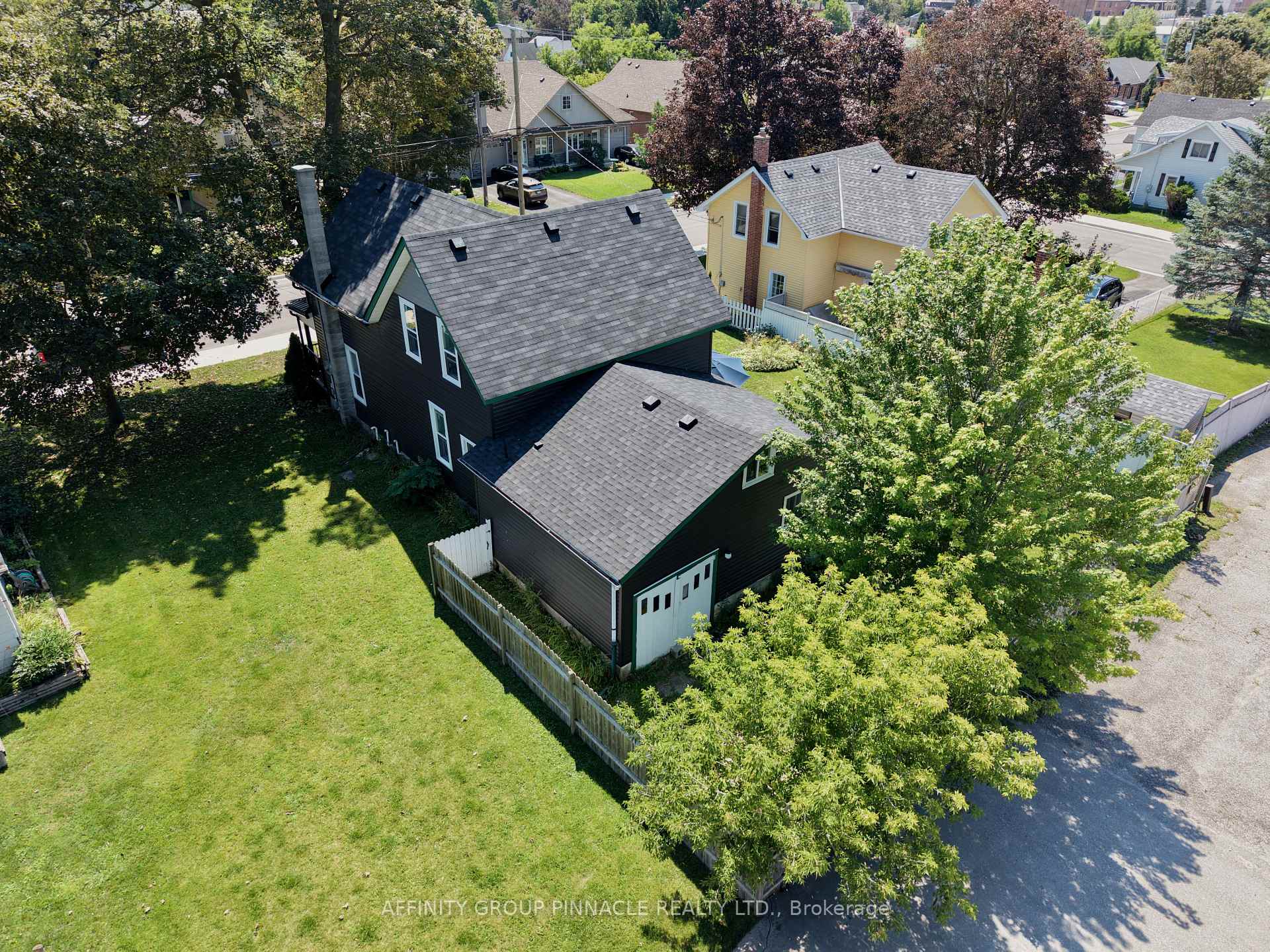Photo 44 of 68 King Street, Kawartha Lakes, Lindsay — HOMEH