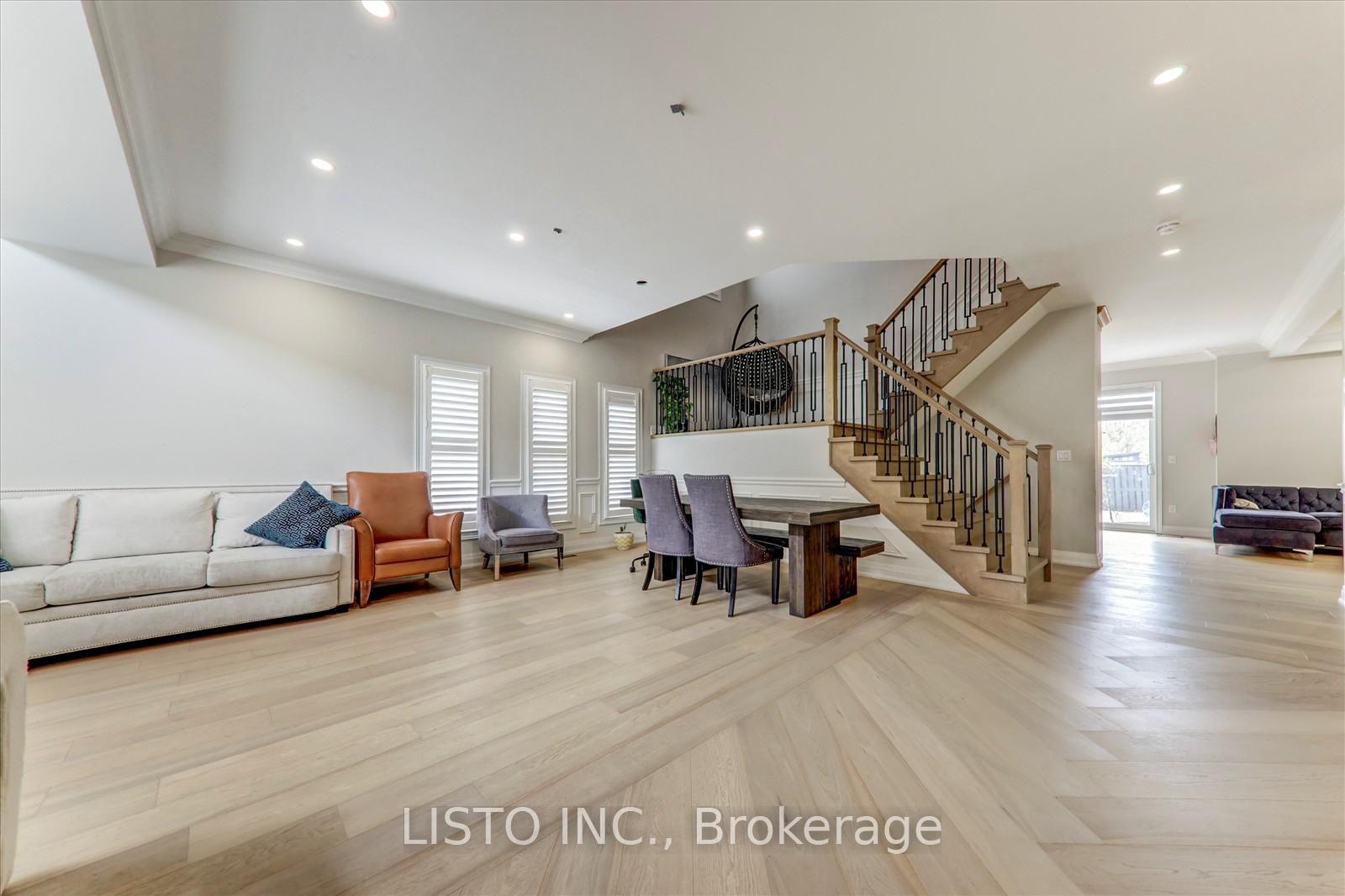 Photo 10 of 65 Warbler Circle, Scarborough, Rouge — HOMEH