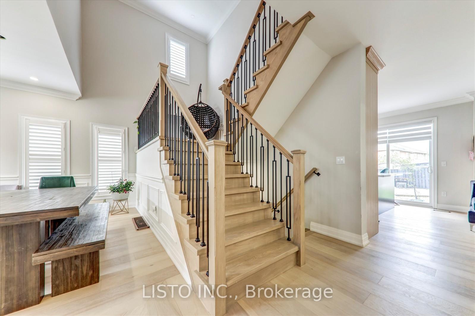 Photo 11 of 65 Warbler Circle, Scarborough, Rouge — HOMEH