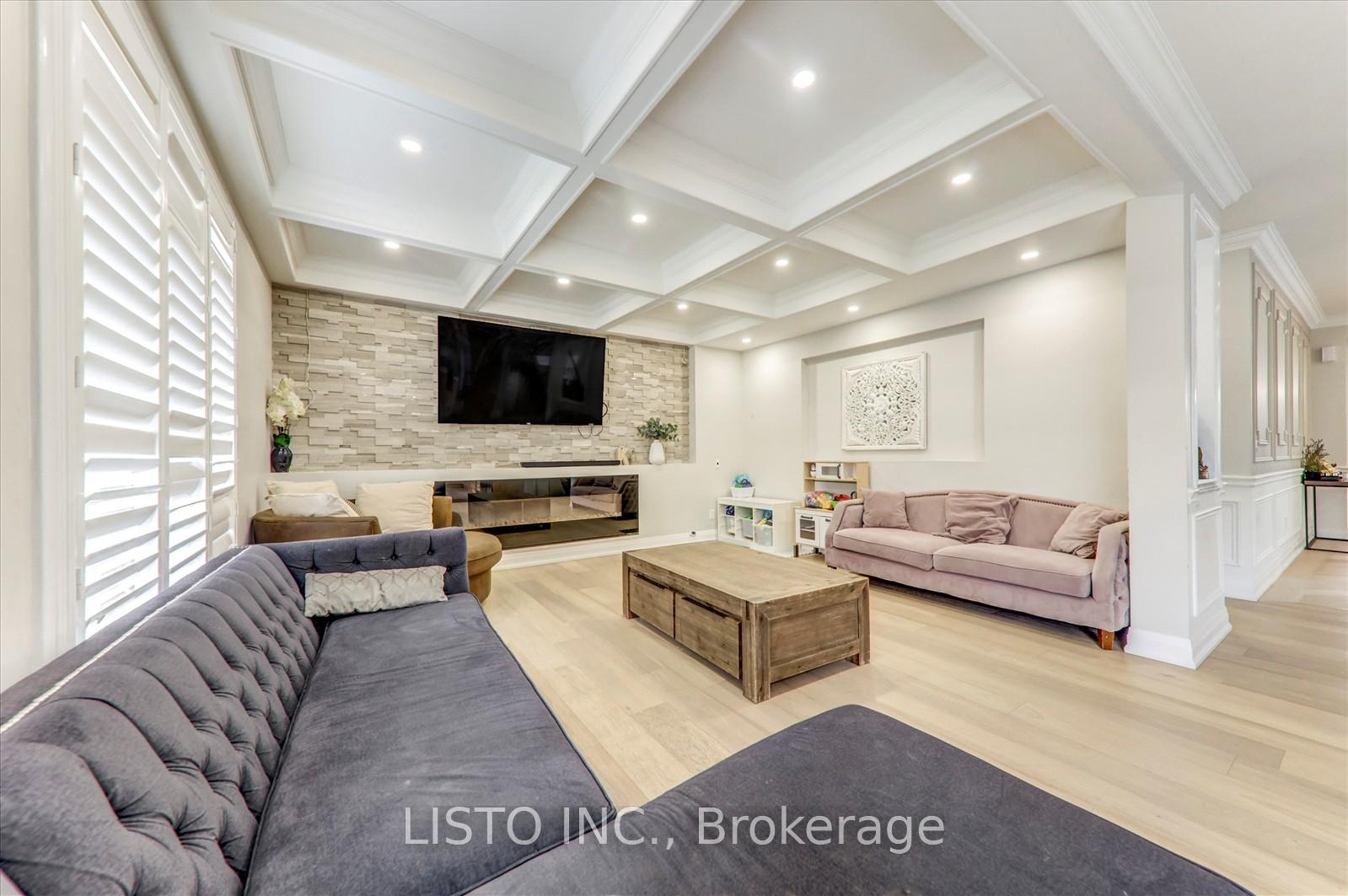 Photo 14 of 65 Warbler Circle, Scarborough, Rouge — HOMEH