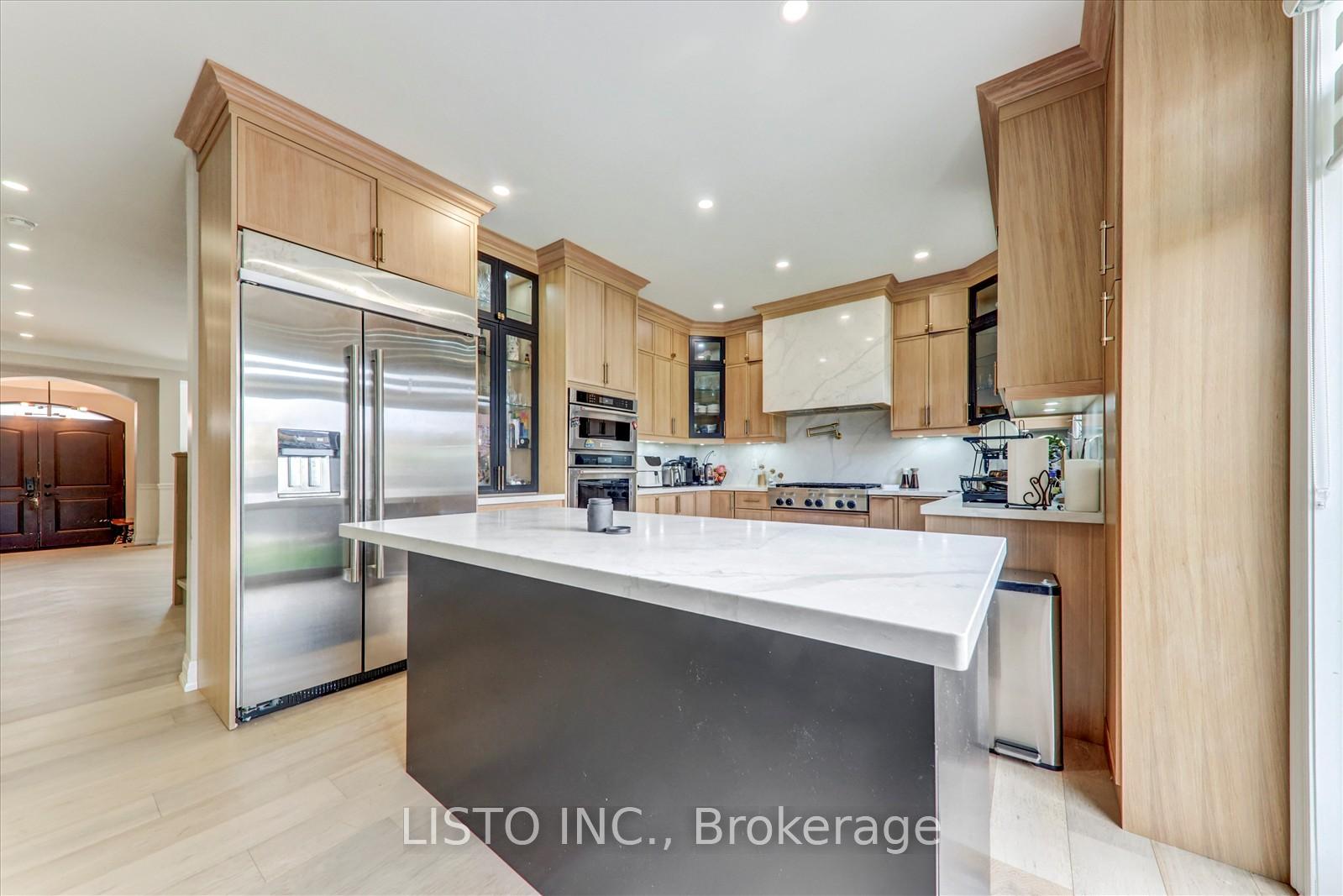 Photo 17 of 65 Warbler Circle, Scarborough, Rouge — HOMEH