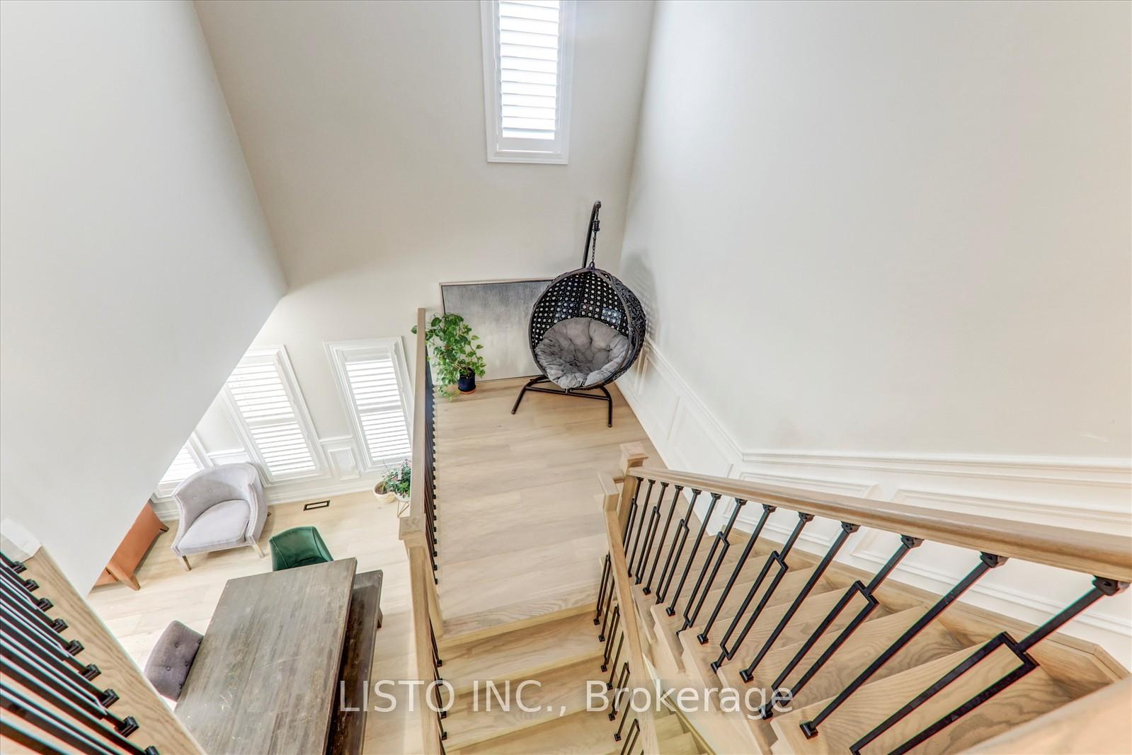 Photo 21 of 65 Warbler Circle, Scarborough, Rouge — HOMEH