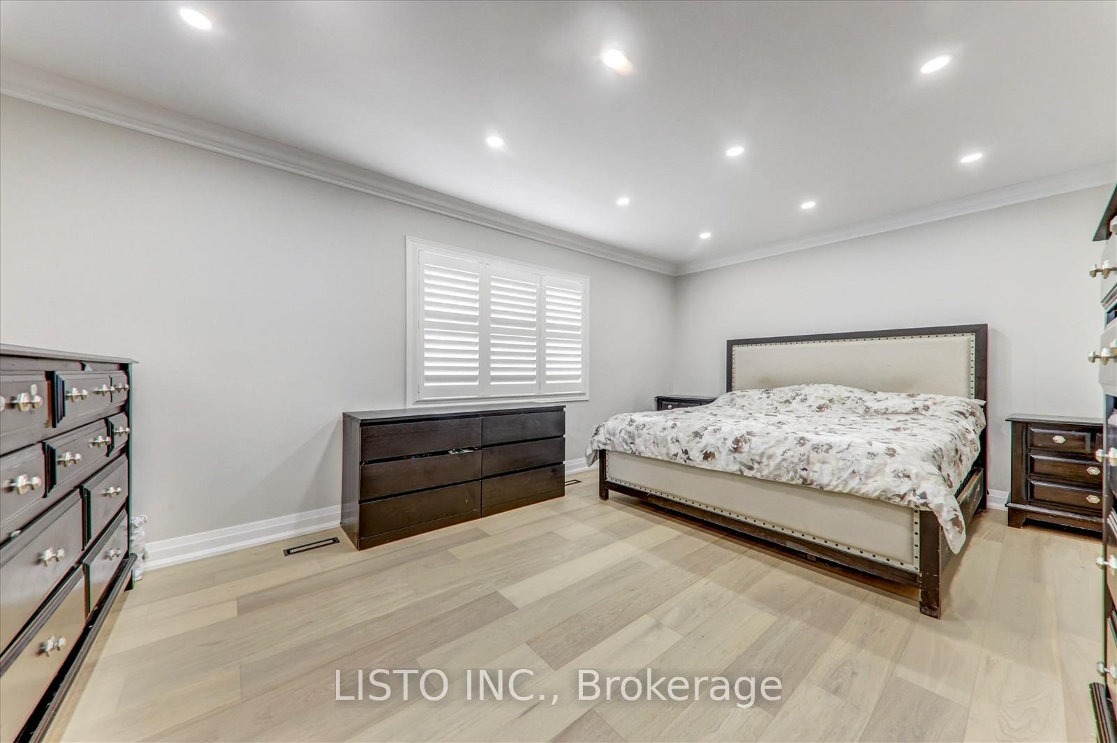 Photo 23 of 65 Warbler Circle, Scarborough, Rouge — HOMEH