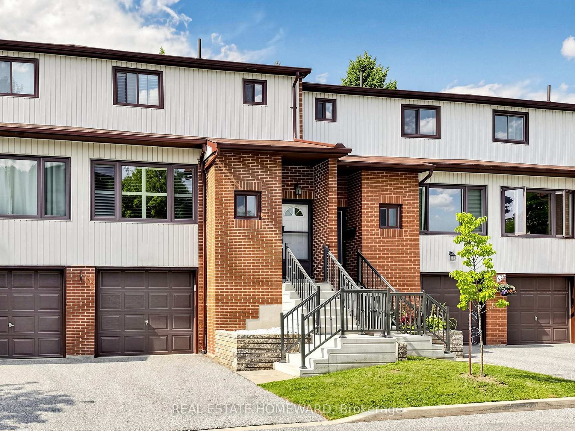 Photo 3 of Unit 10, 765 Oklahoma Drive, Pickering, West Shore — HOMEH