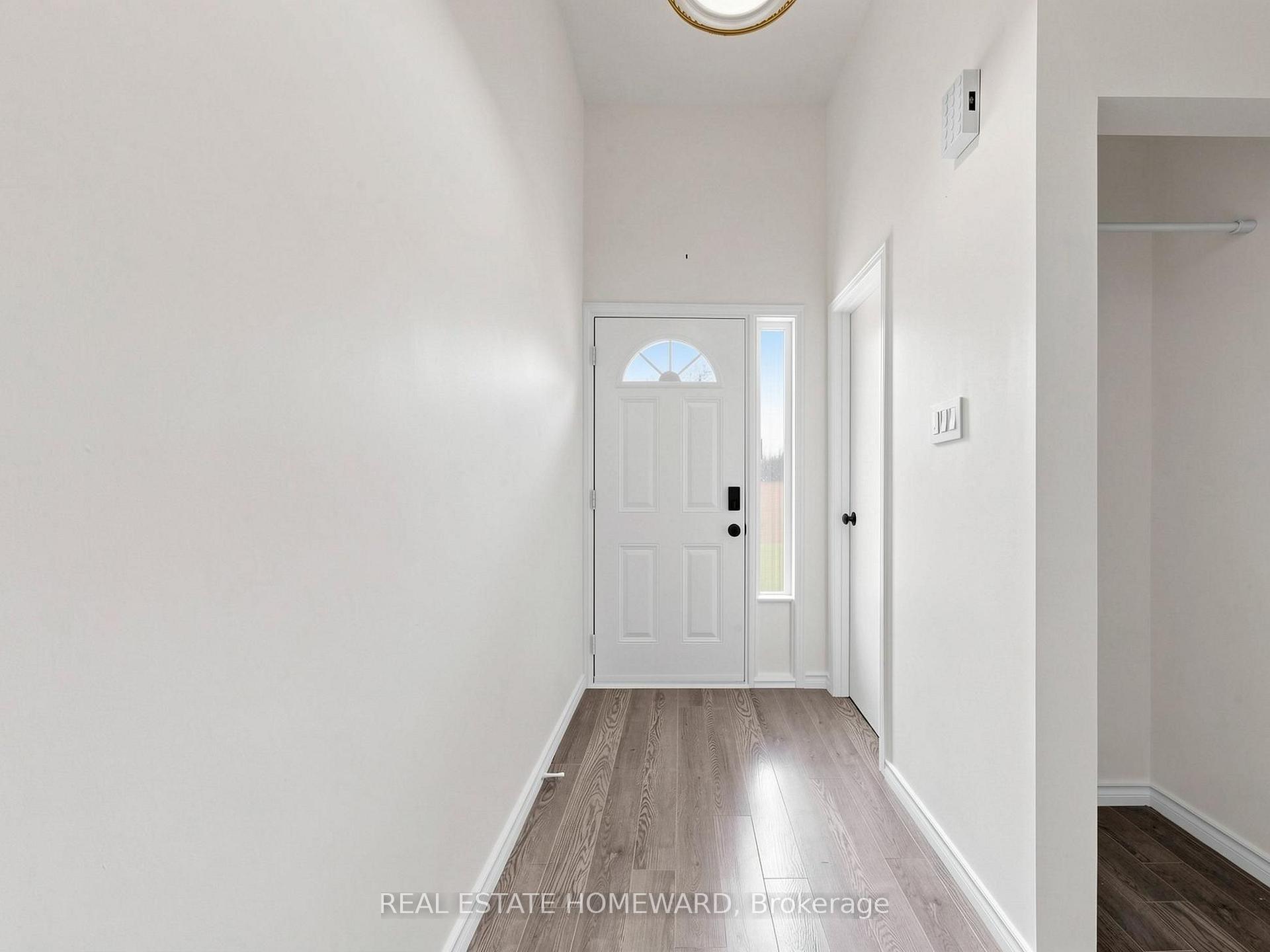 Photo 13 of Unit 10, 765 Oklahoma Drive, Pickering, West Shore — HOMEH