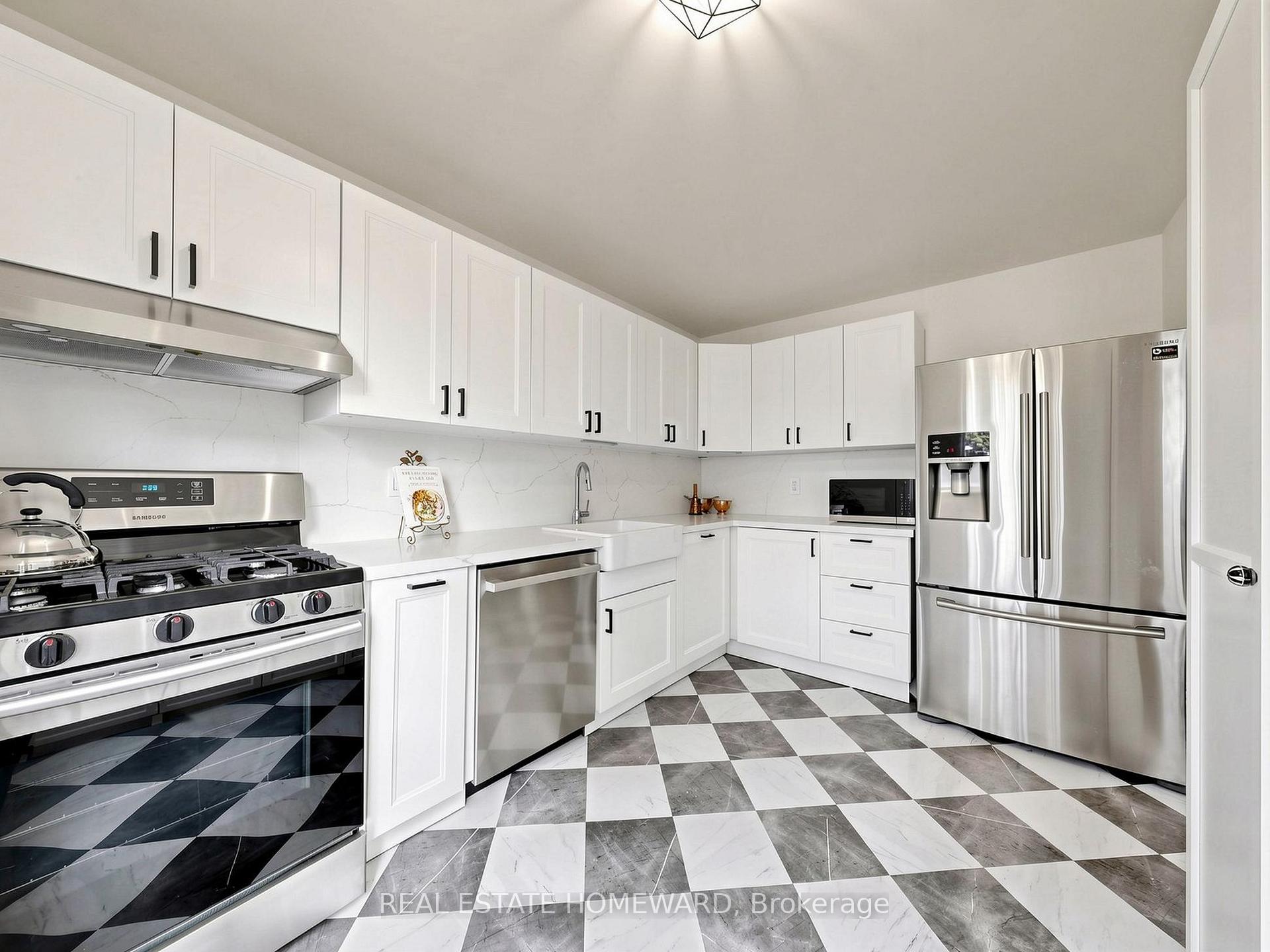 Photo 23 of Unit 10, 765 Oklahoma Drive, Pickering, West Shore — HOMEH
