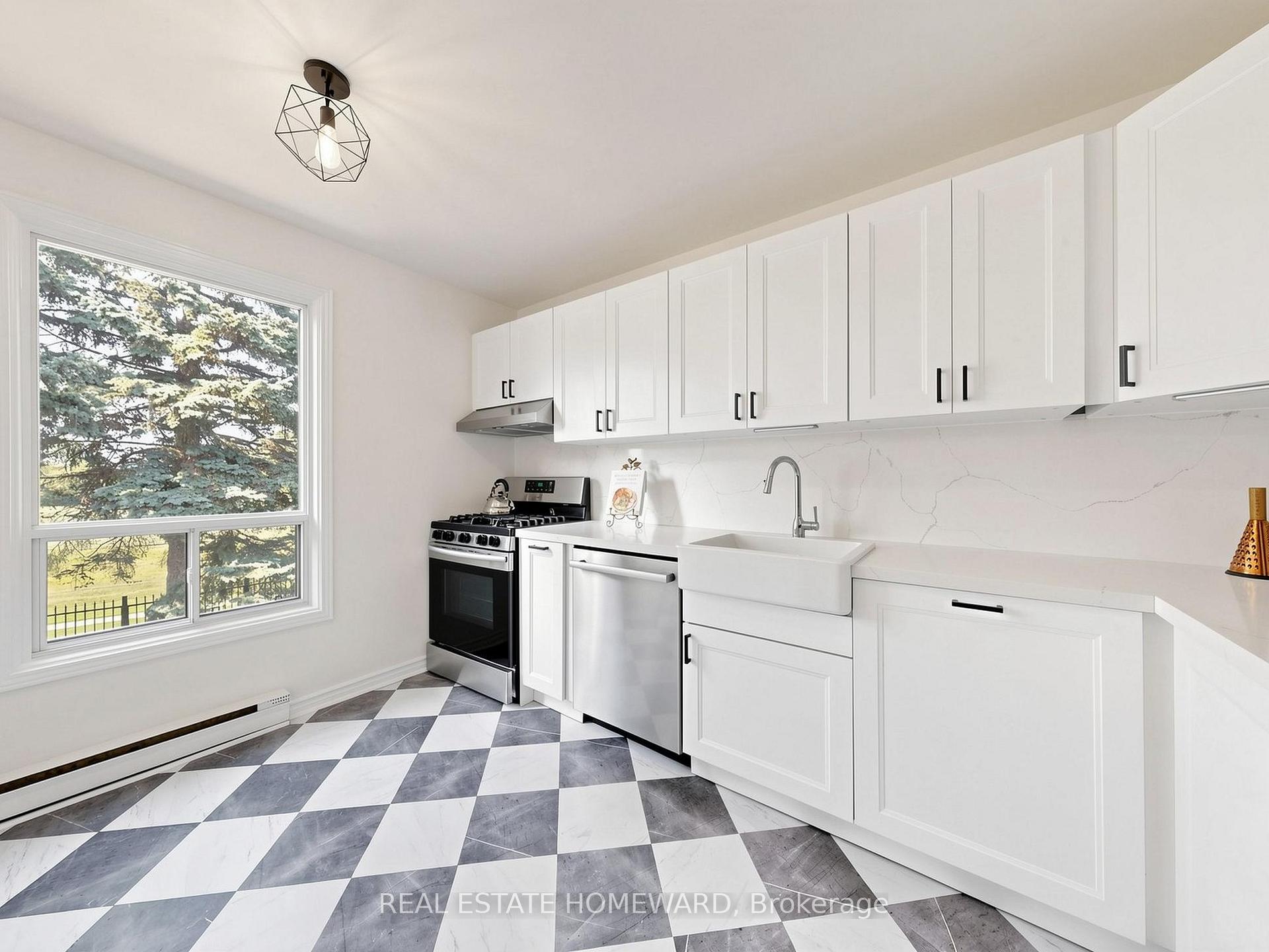 Photo 25 of Unit 10, 765 Oklahoma Drive, Pickering, West Shore — HOMEH