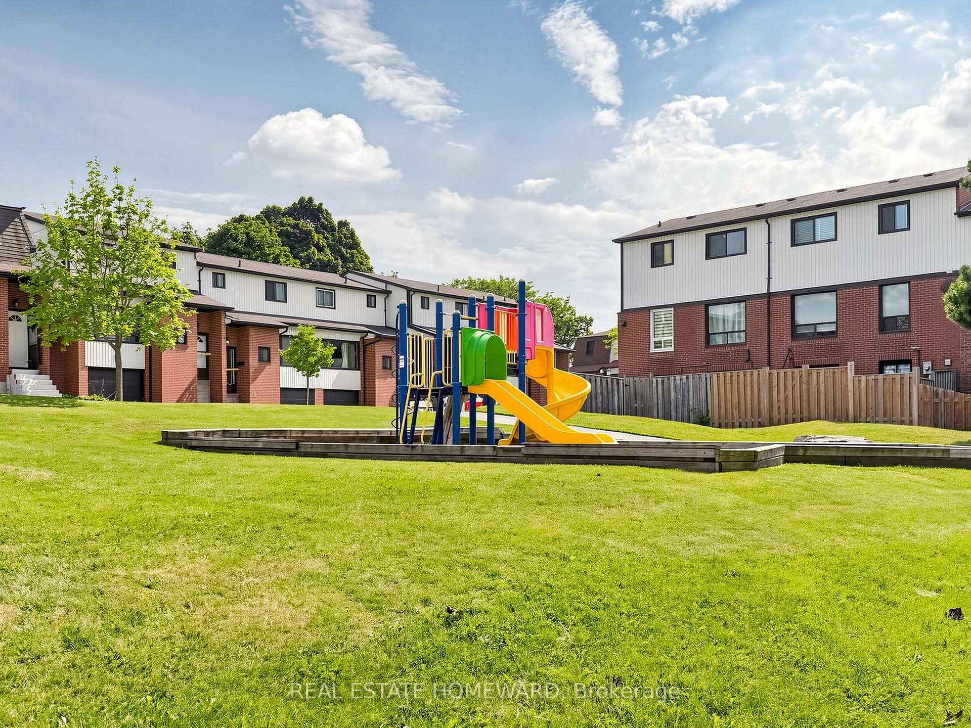 Photo 49 of Unit 10, 765 Oklahoma Drive, Pickering, West Shore — HOMEH