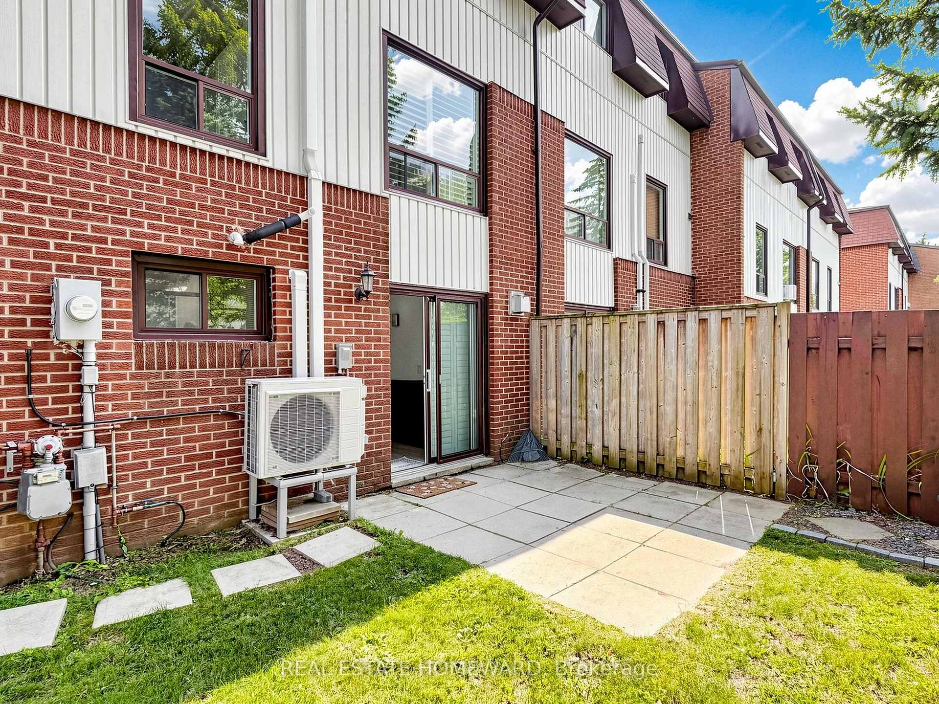 Photo 51 of Unit 10, 765 Oklahoma Drive, Pickering, West Shore — HOMEH