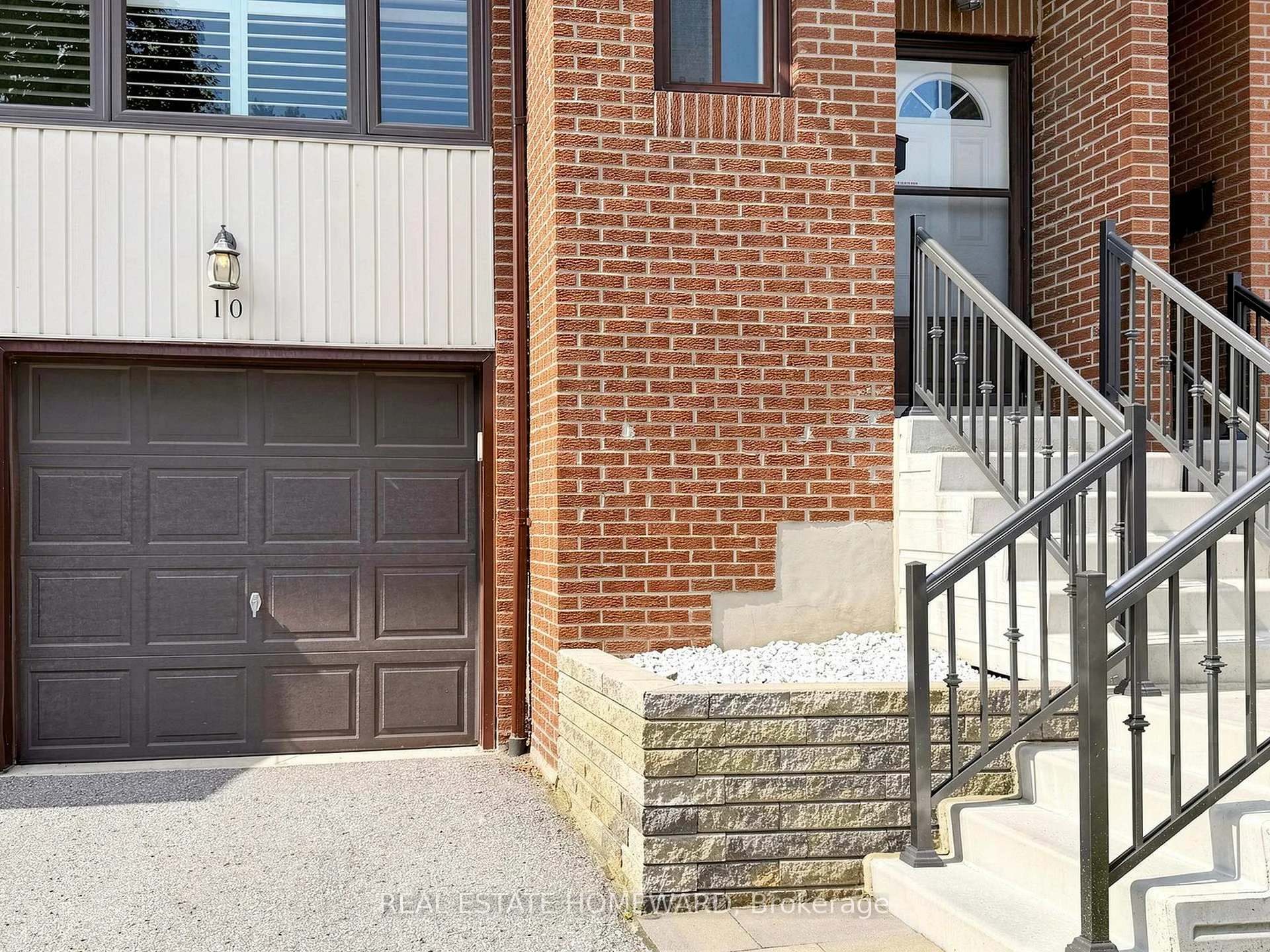Photo 5 of Unit 10, 765 Oklahoma Drive, Pickering, West Shore — HOMEH